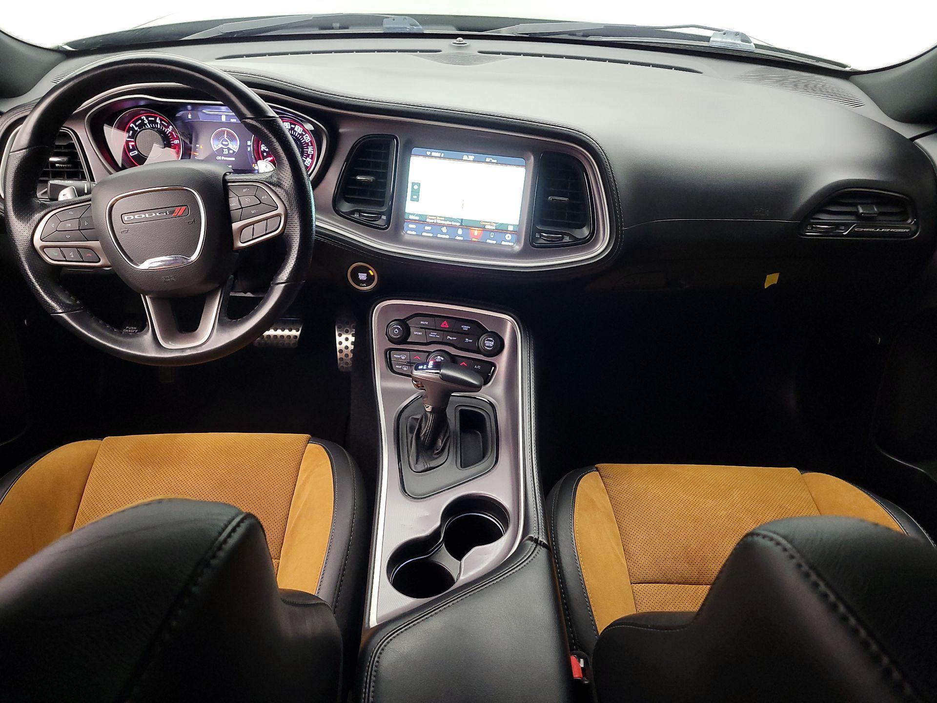 Thumbnail: 2022 Dodge Challenger - 9