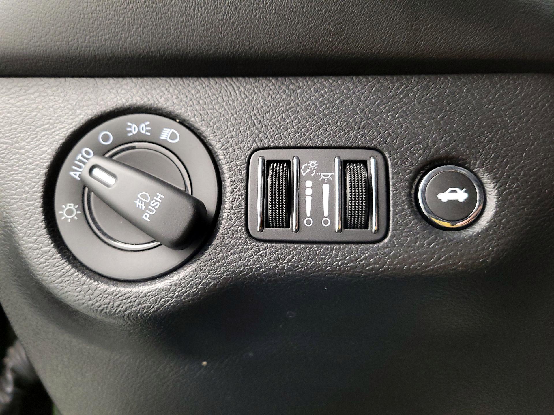 Thumbnail: 2022 Dodge Challenger - 13