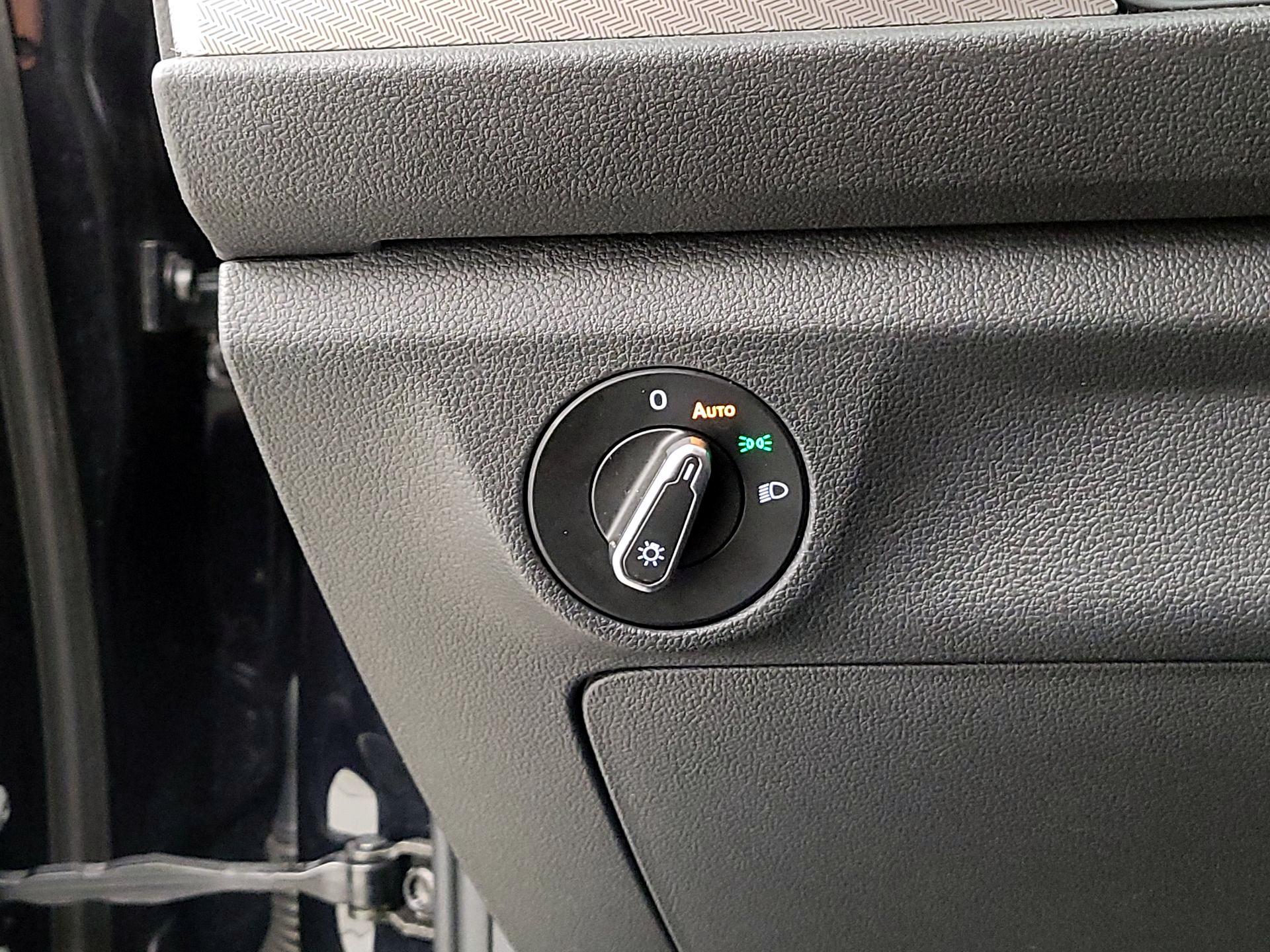 Thumbnail: 2024 Volkswagen Jetta - 13