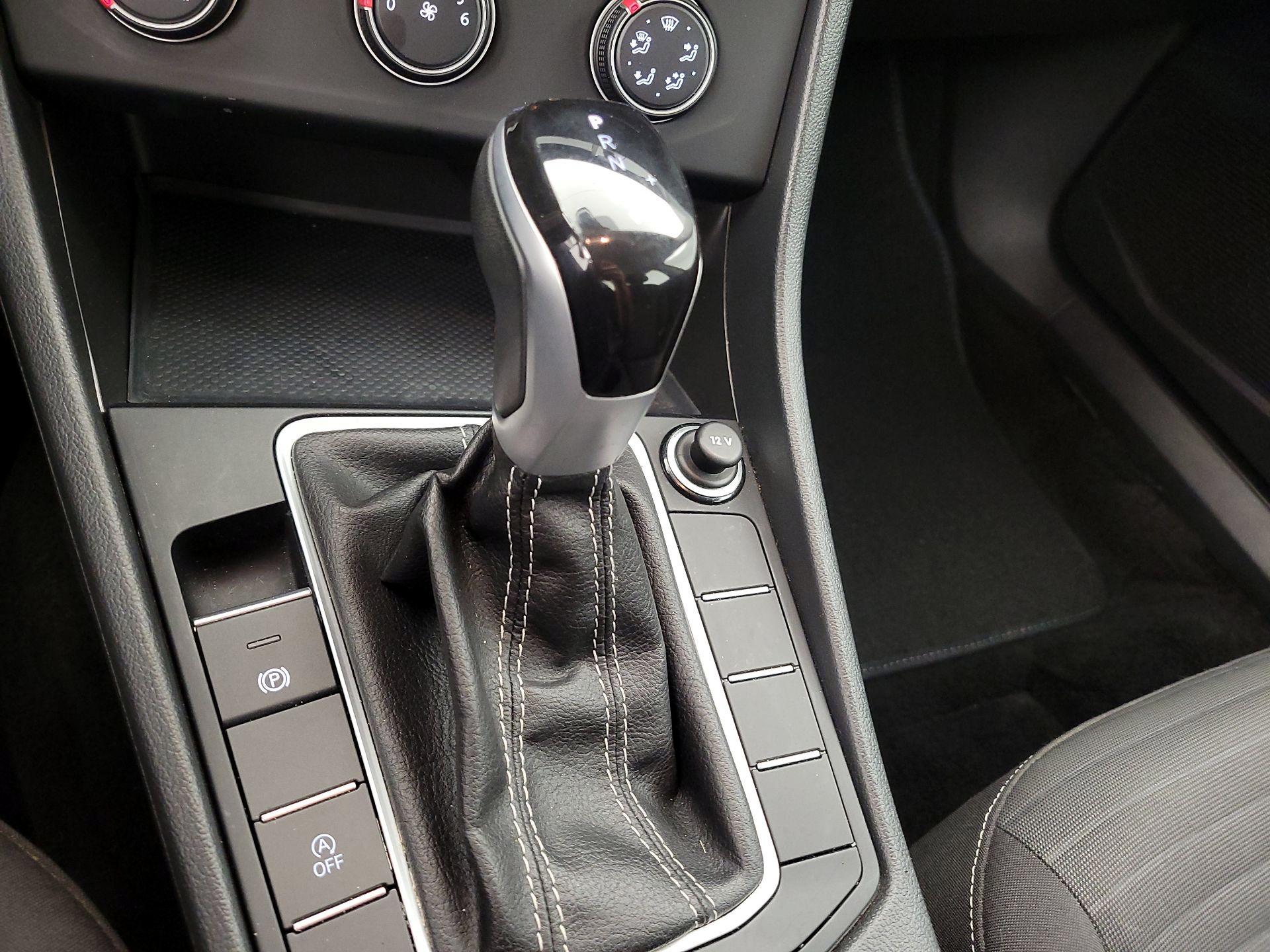 Thumbnail: 2024 Volkswagen Jetta - 17