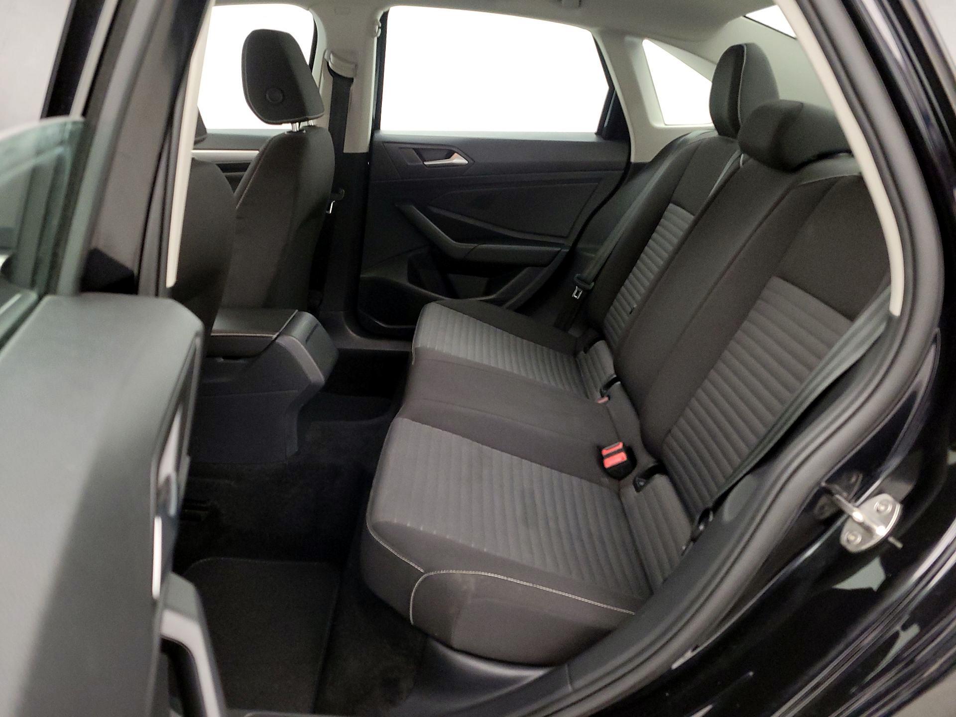 Thumbnail: 2024 Volkswagen Jetta - 19