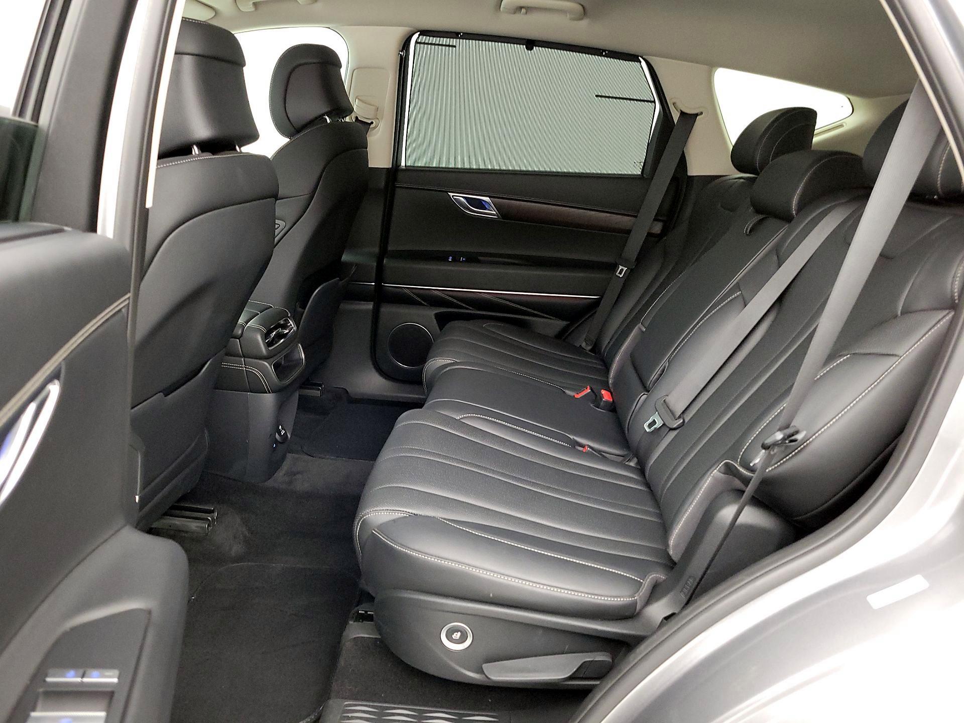 Thumbnail: 2024 Genesis GV80 - 20