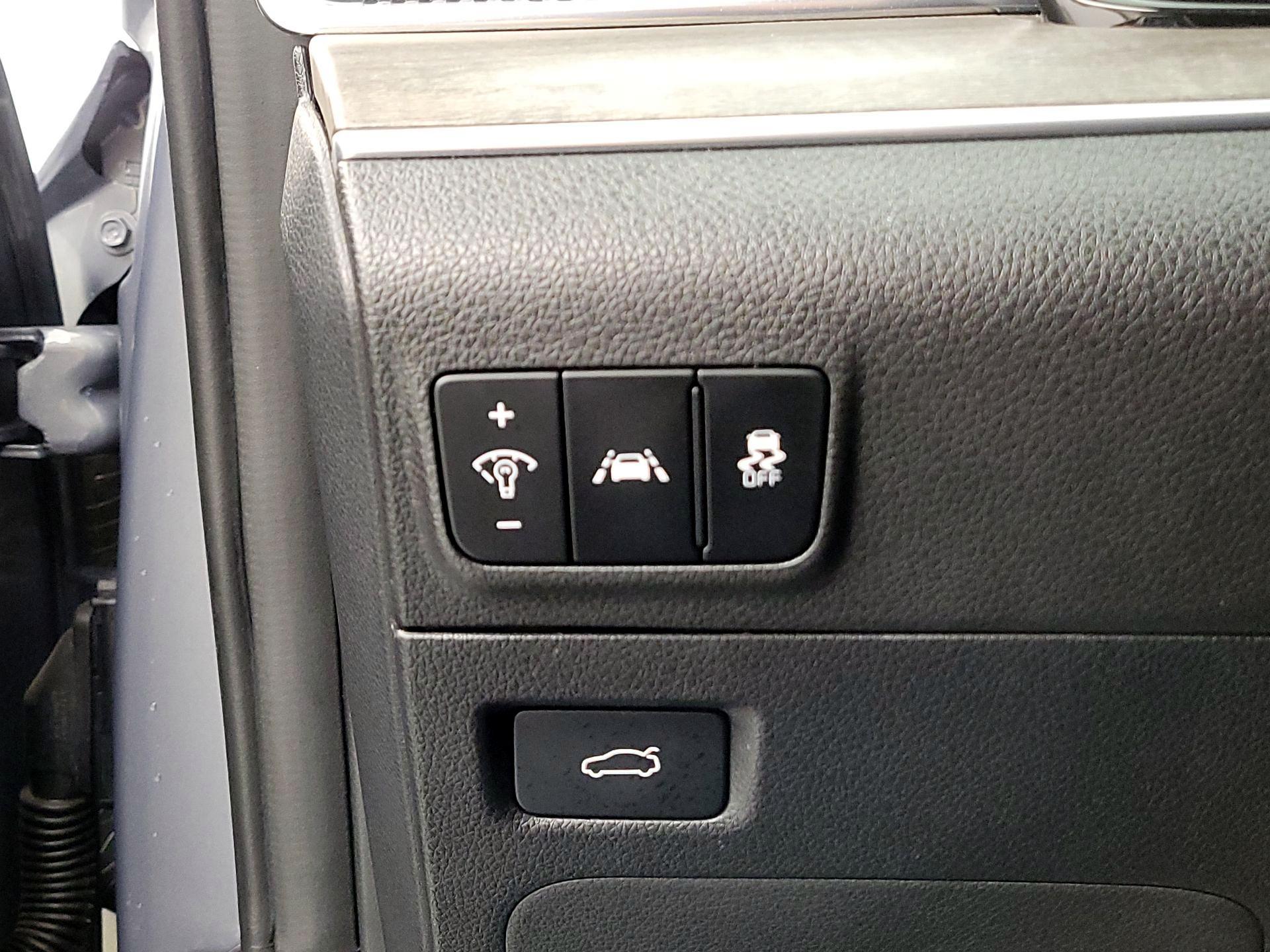 Thumbnail: 2023 Kia K5 - 13