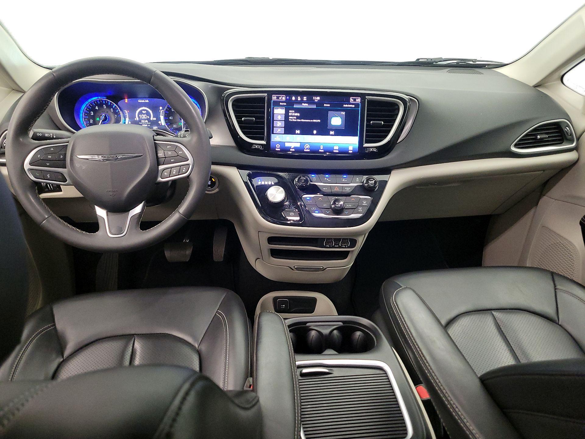 Thumbnail: 2023 Chrysler Pacifica - 9