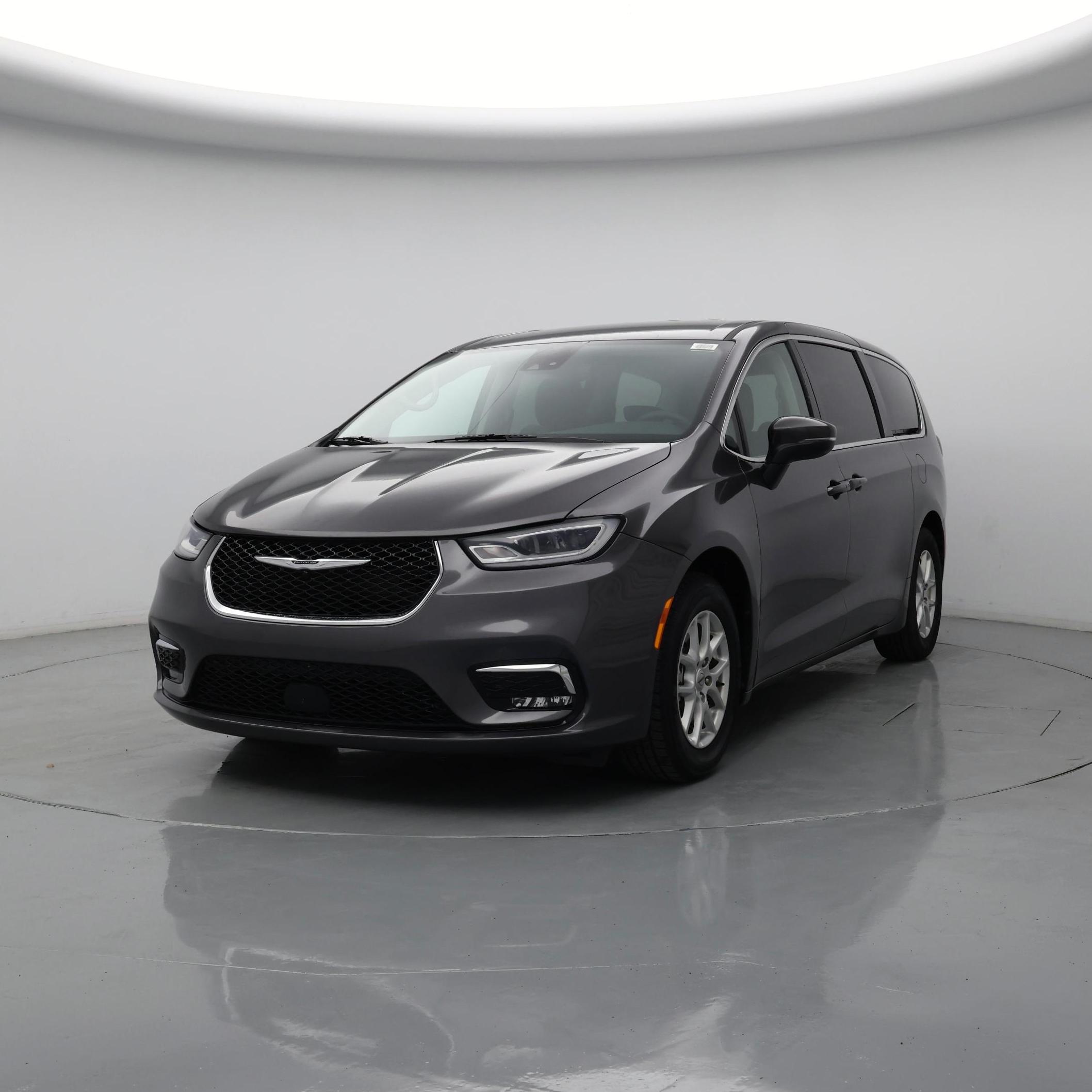 Thumbnail: 2023 Chrysler Pacifica - 4