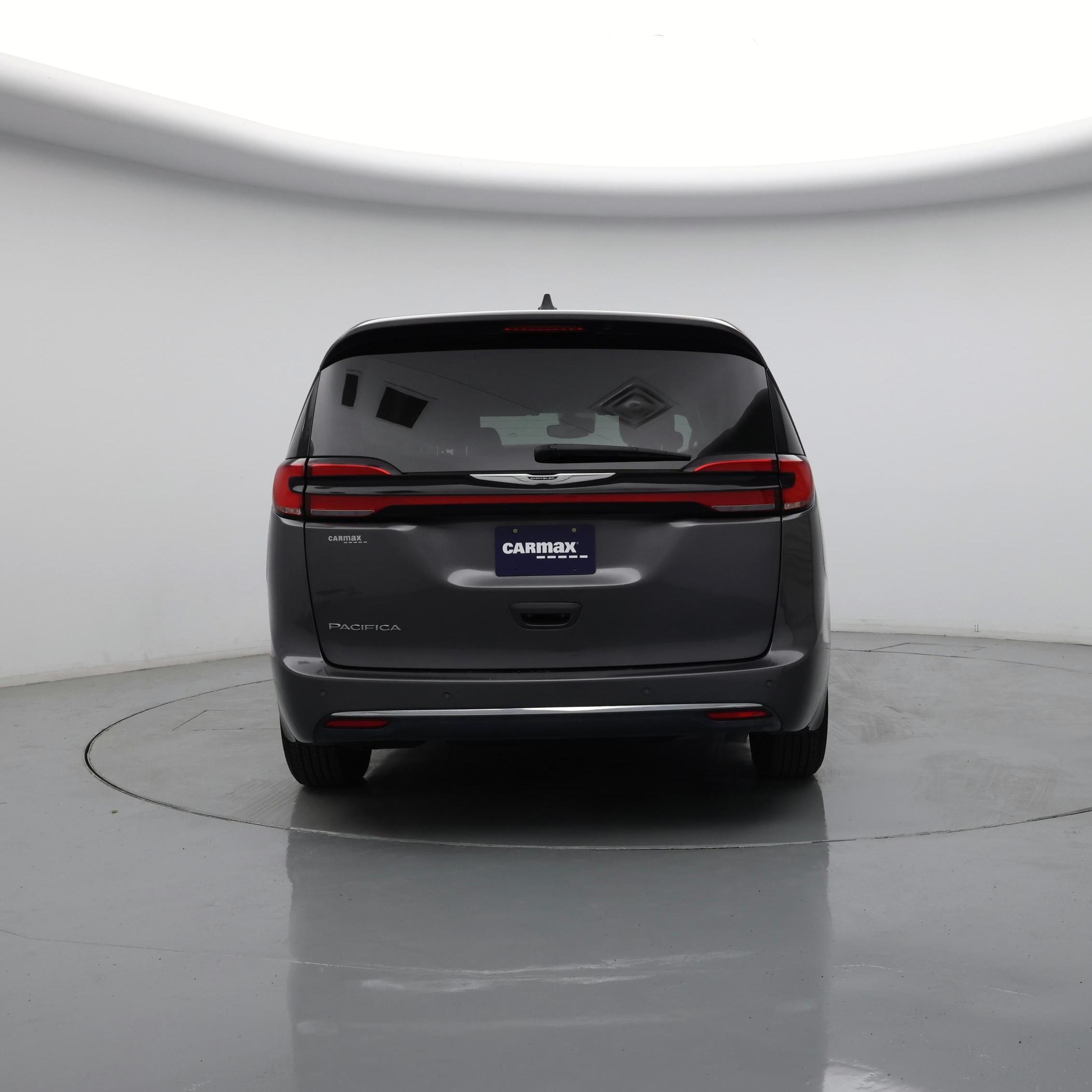 Thumbnail: 2023 Chrysler Pacifica - 6