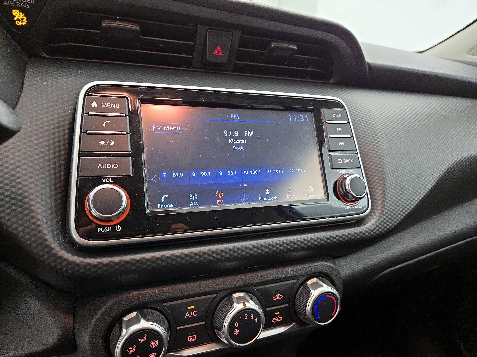 Thumbnail: 2021 Nissan Kicks - 15