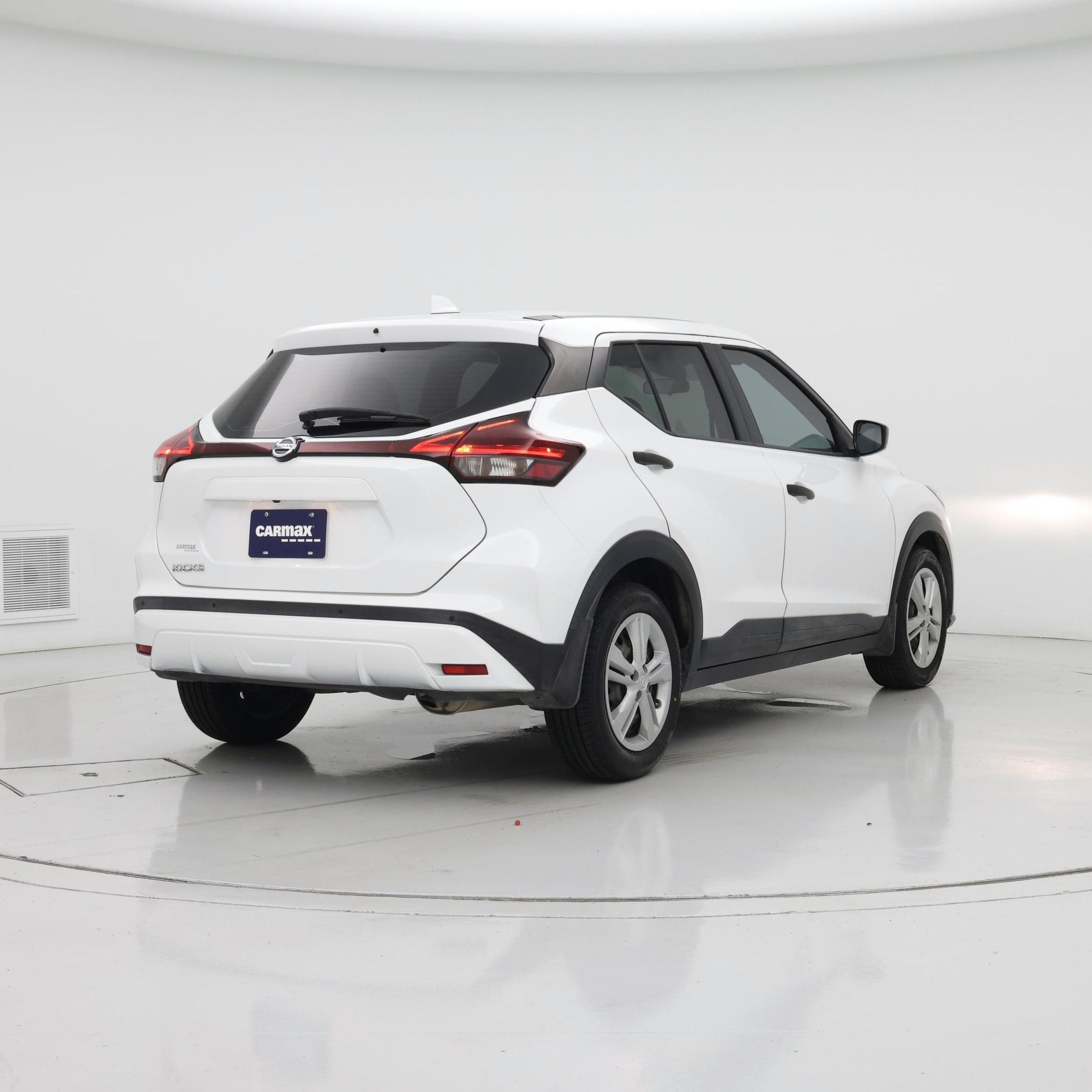 Thumbnail: 2021 Nissan Kicks - 8