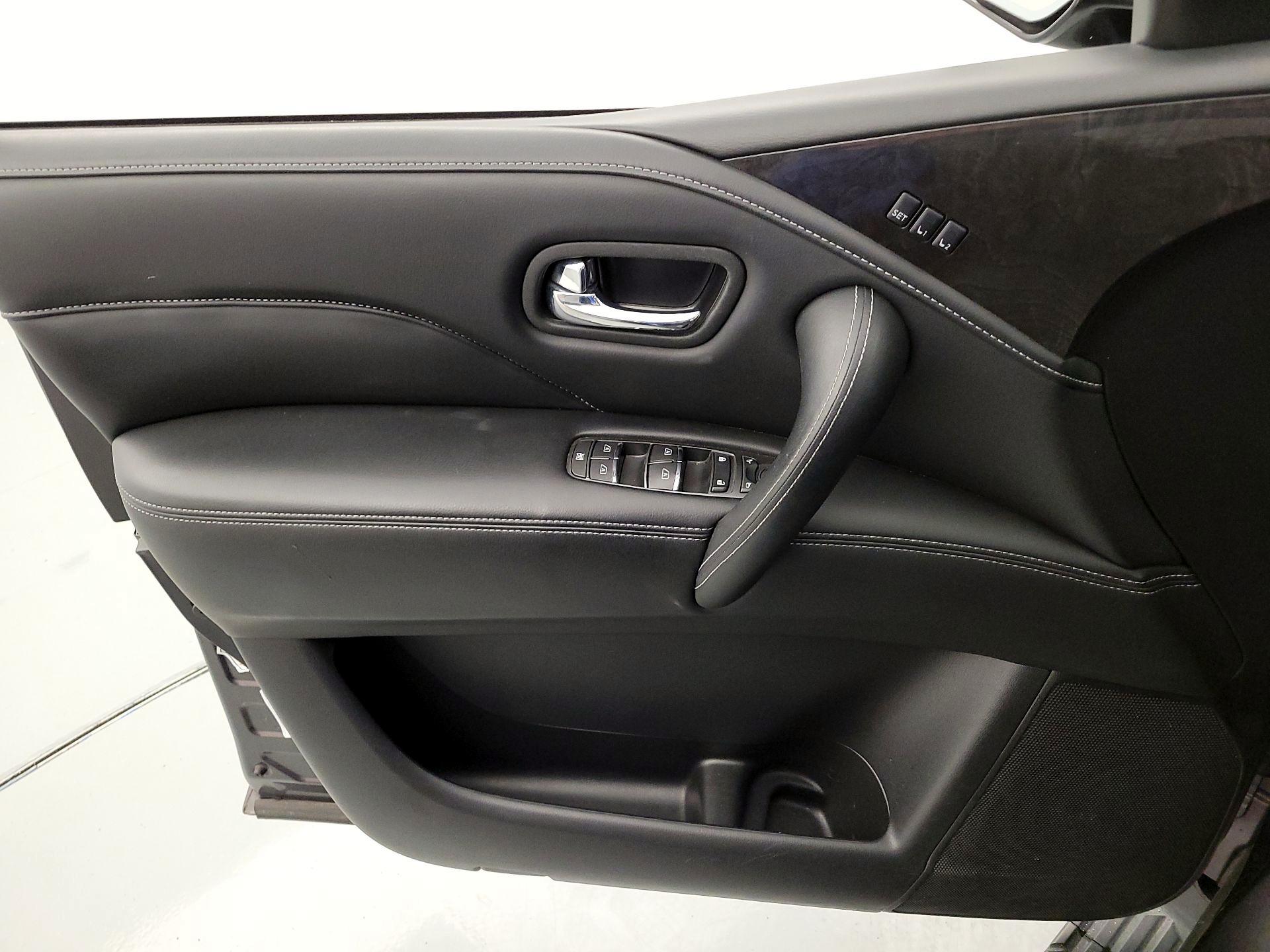 Thumbnail: 2024 INFINITI QX80 - 12