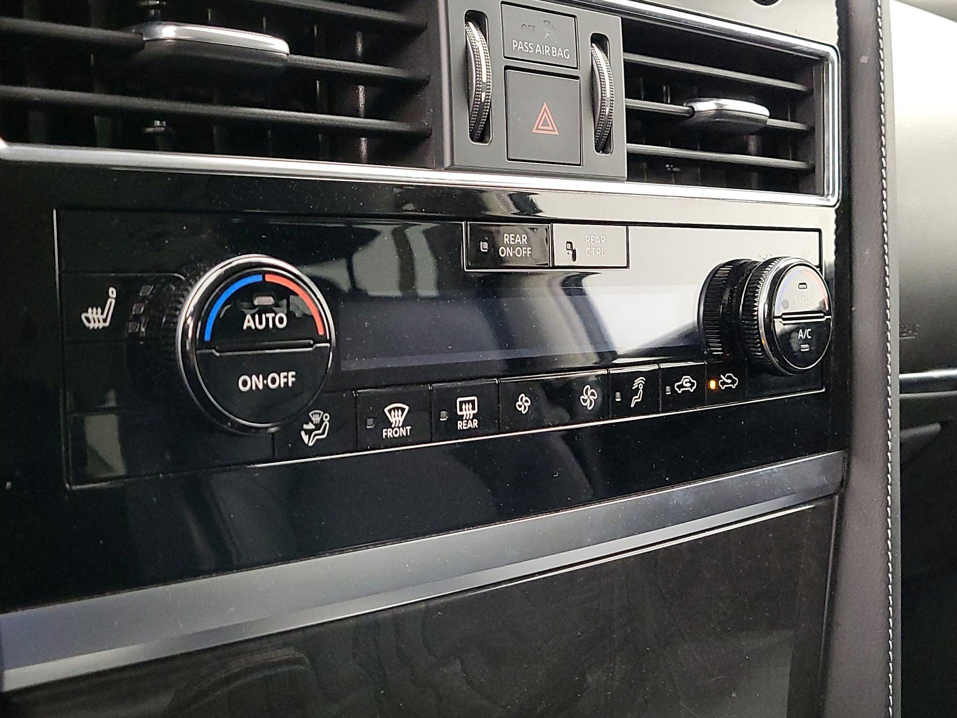 Thumbnail: 2024 INFINITI QX80 - 16