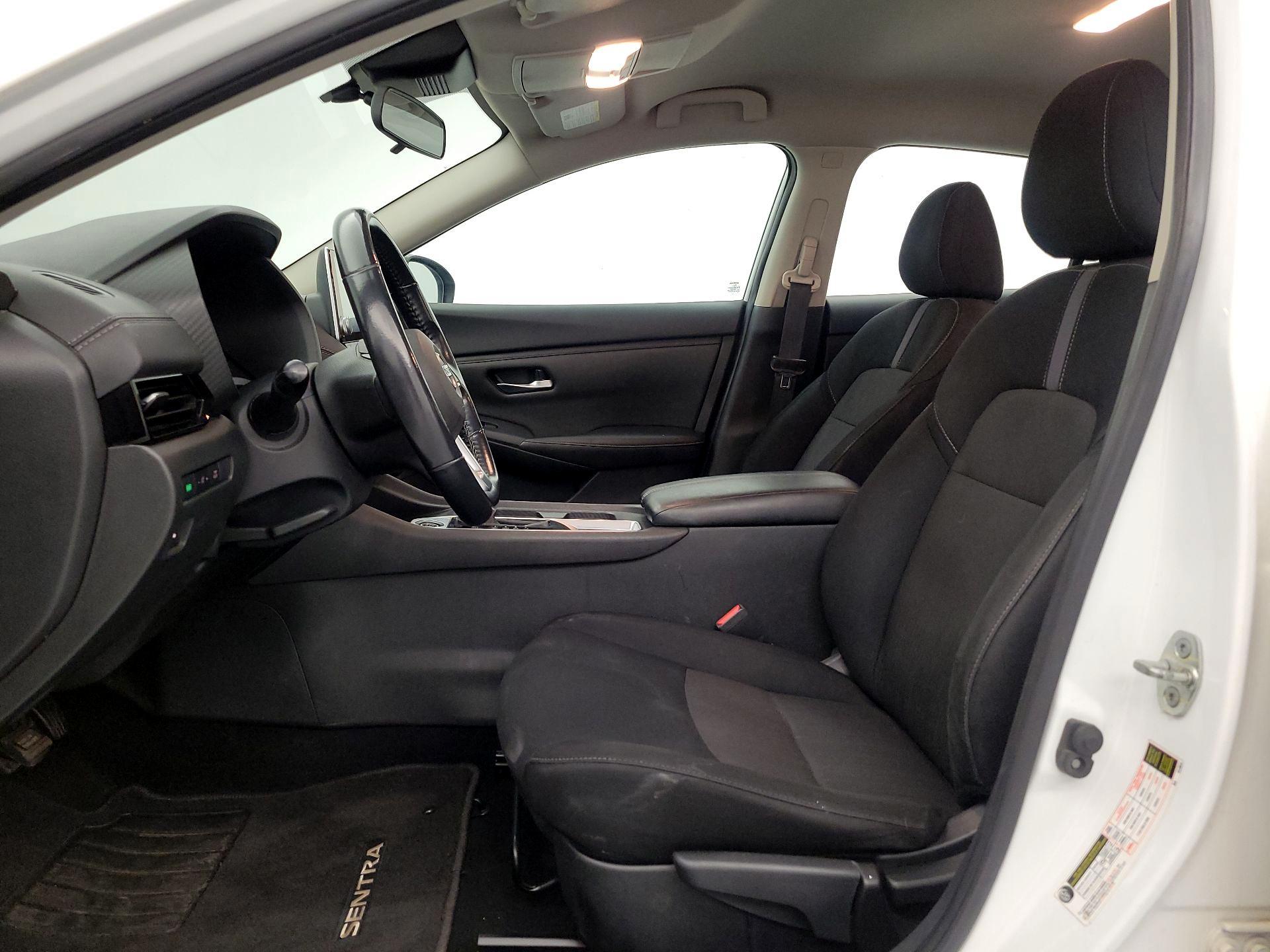 Thumbnail: 2022 Nissan Sentra - 11