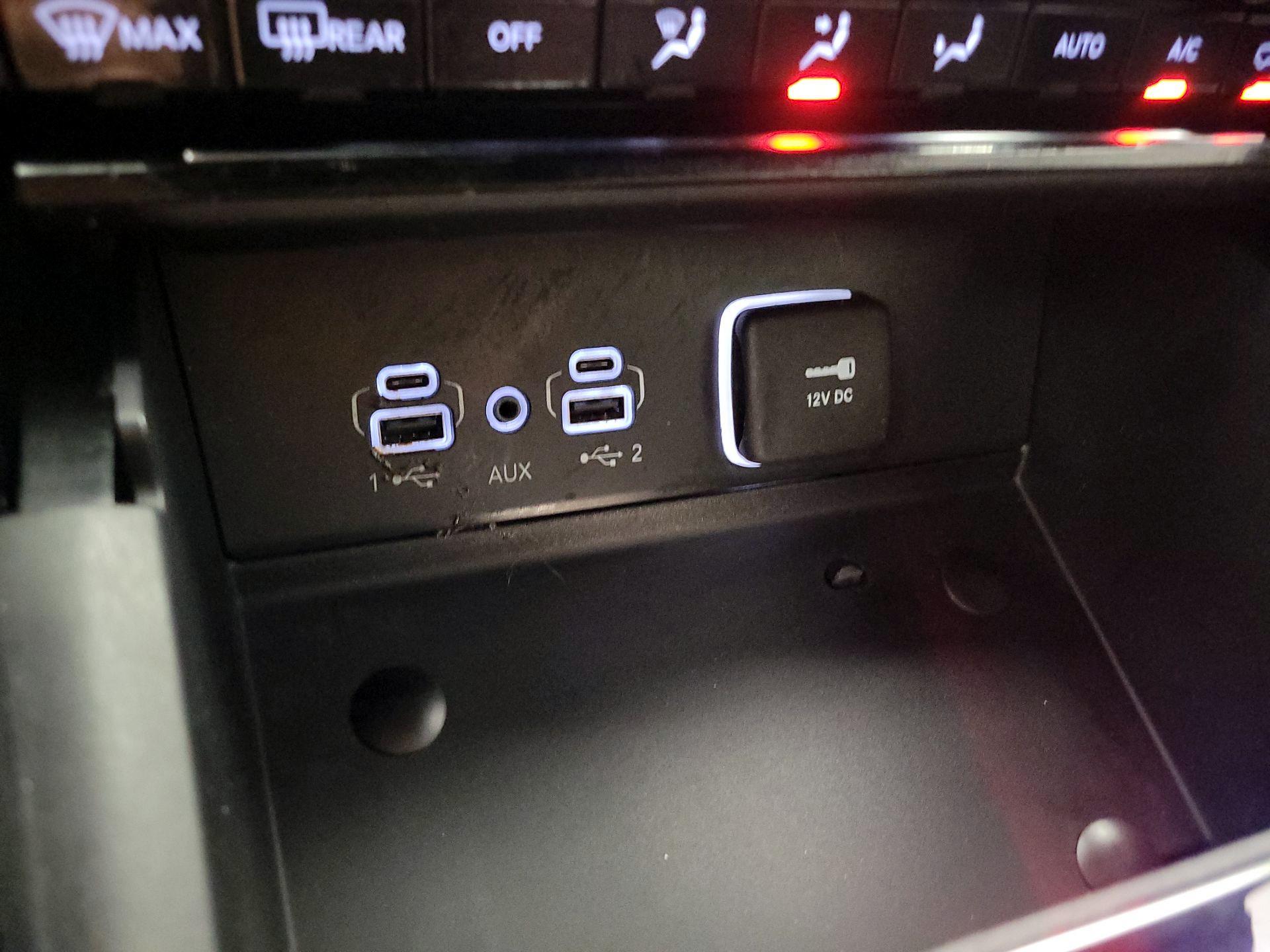 Thumbnail: 2023 Jeep Grand Cherokee L - 18