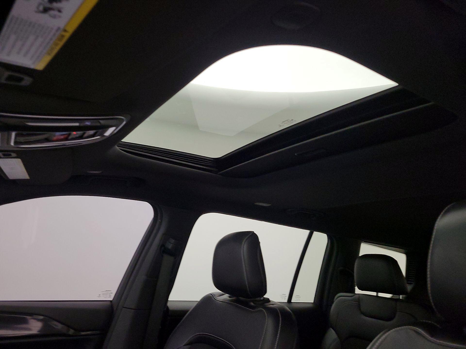 Thumbnail: 2023 Jeep Grand Cherokee L - 19