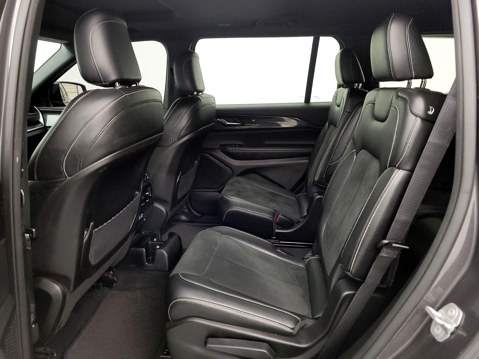 Thumbnail: 2023 Jeep Grand Cherokee L - 20