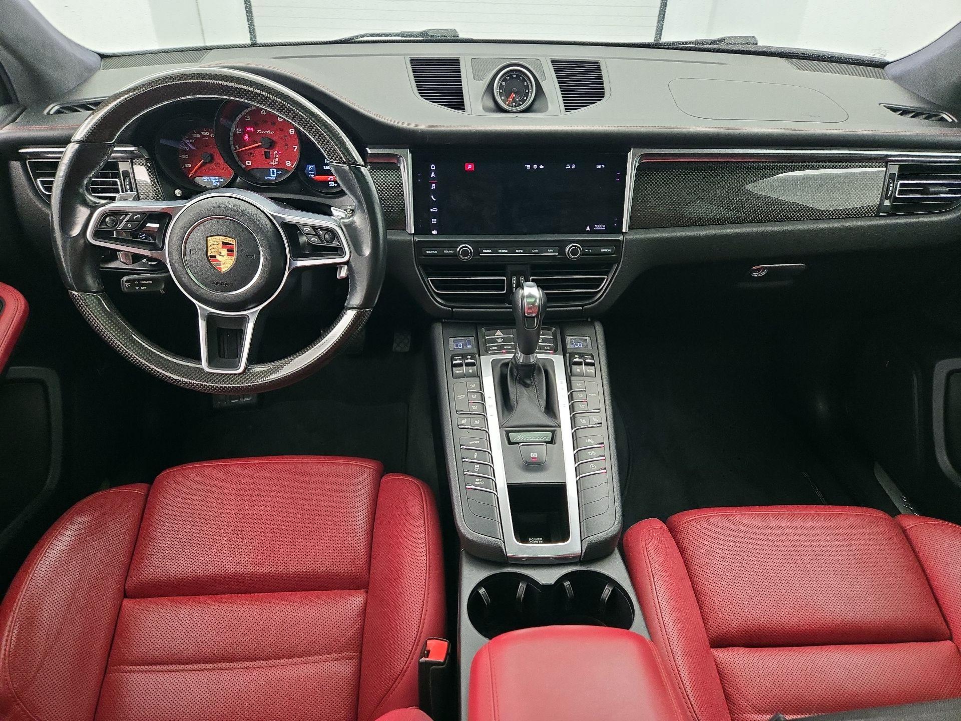 Thumbnail: 2020 Porsche Macan - 9