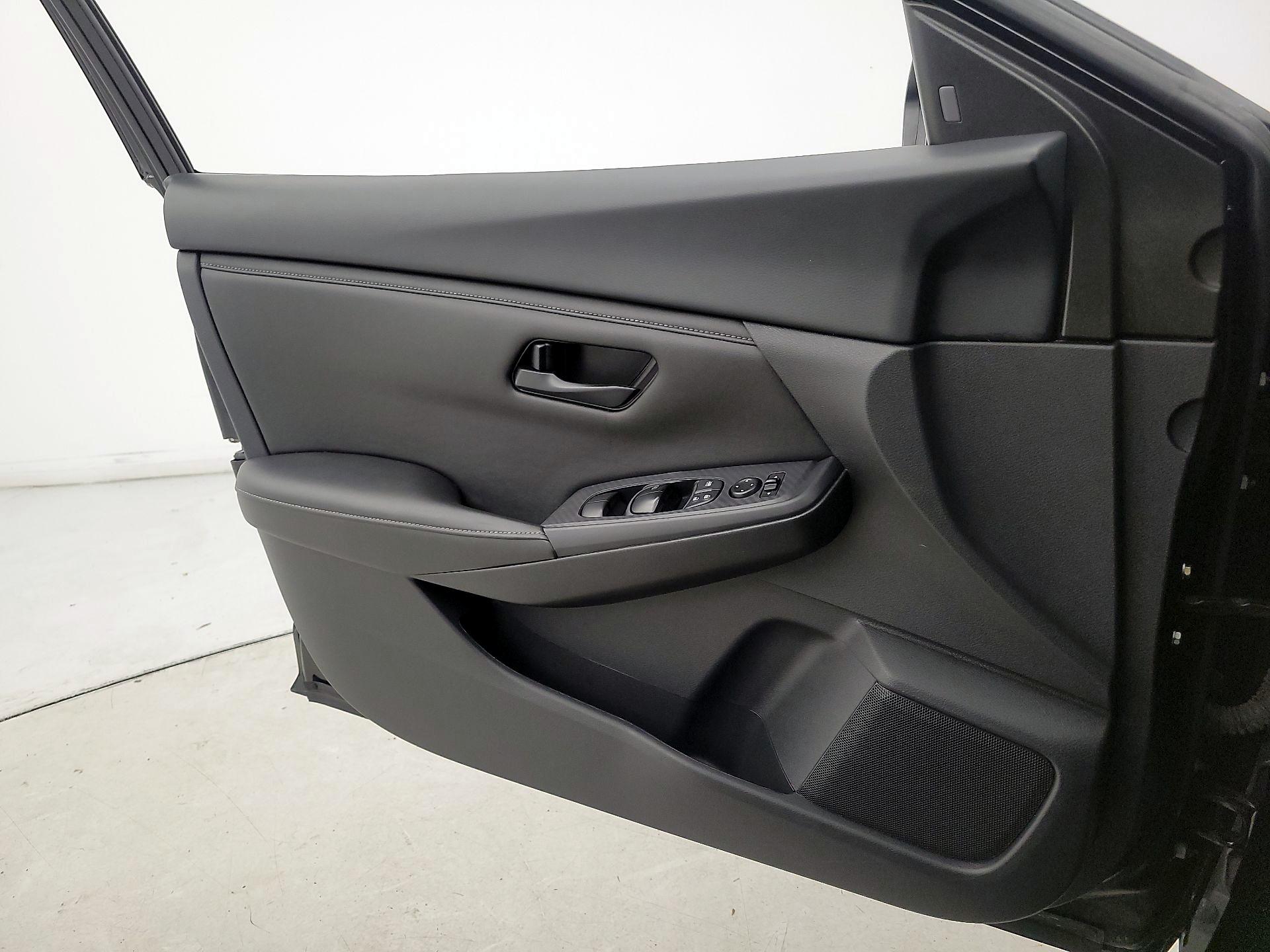 Thumbnail: 2024 Nissan Sentra - 12