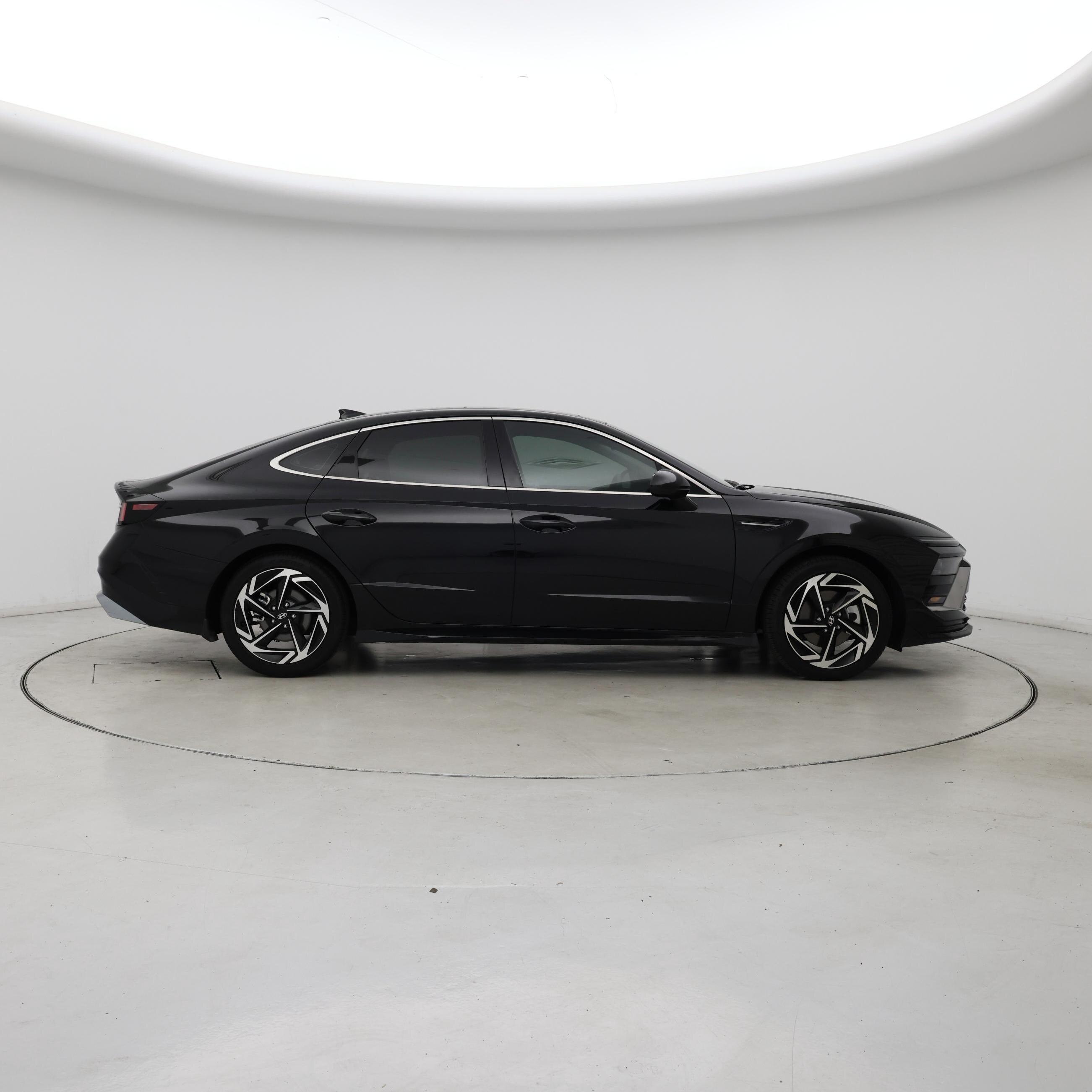 Thumbnail: 2024 Hyundai Sonata - 7