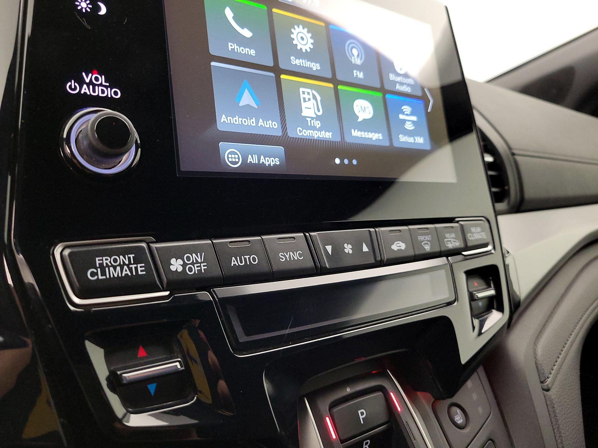 Thumbnail: 2023 Honda Odyssey - 16