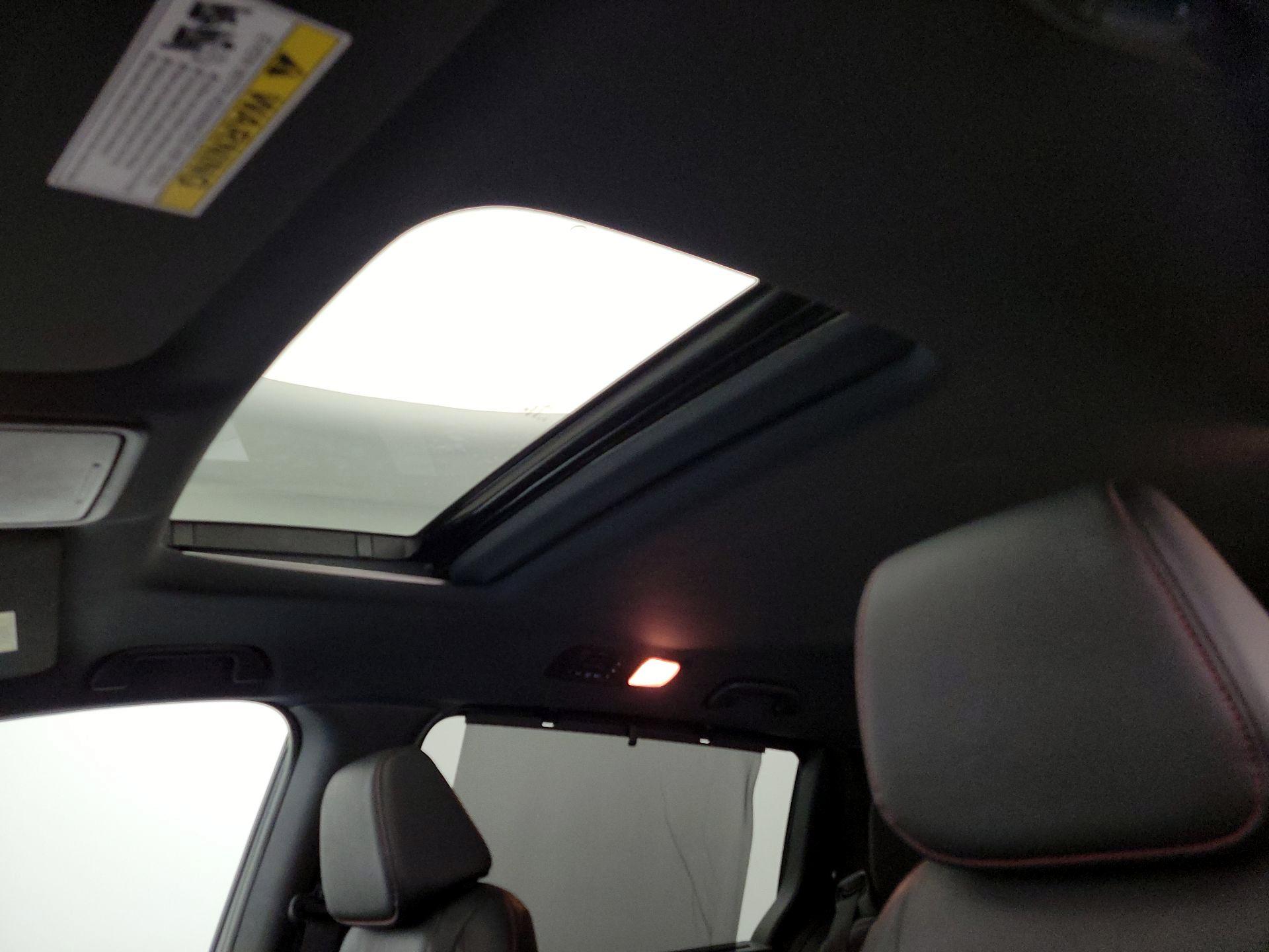 Thumbnail: 2023 Honda Odyssey - 19