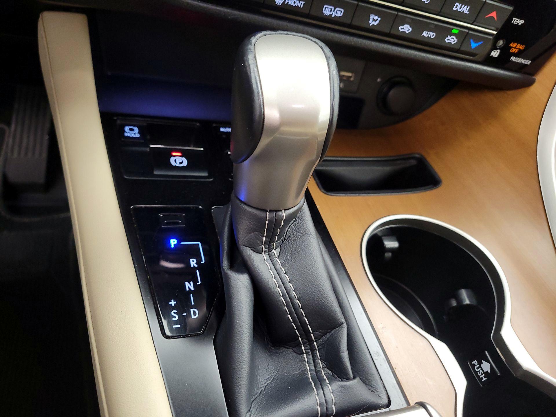 Thumbnail: 2021 Lexus RX - 18