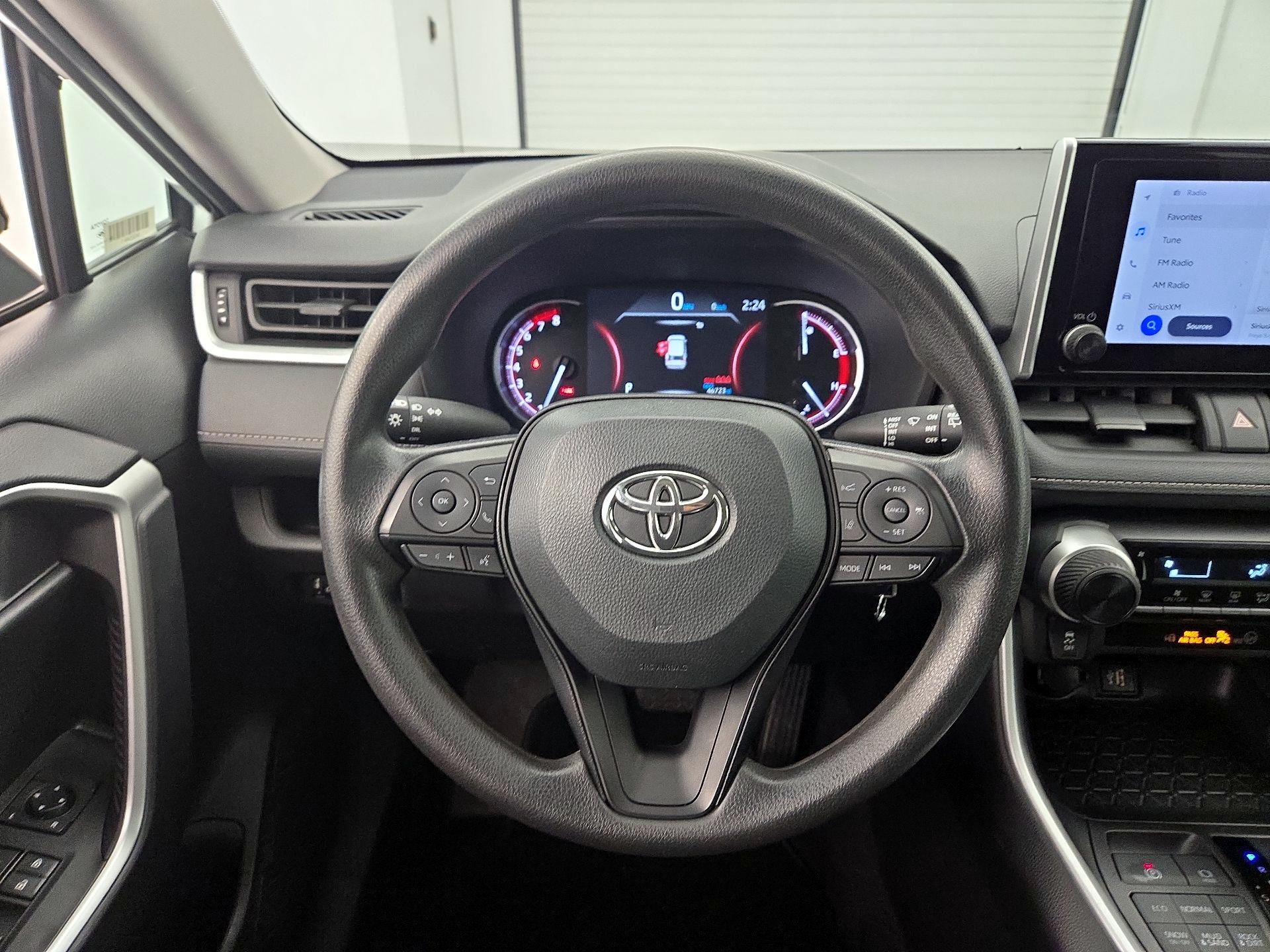 Thumbnail: 2024 Toyota RAV4 - 10