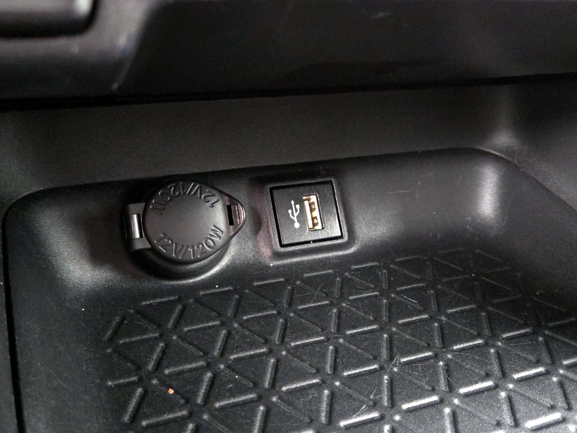 Thumbnail: 2024 Toyota RAV4 - 18