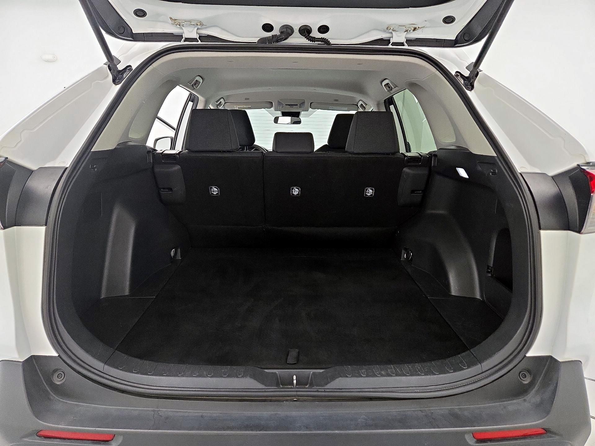 Thumbnail: 2024 Toyota RAV4 - 20