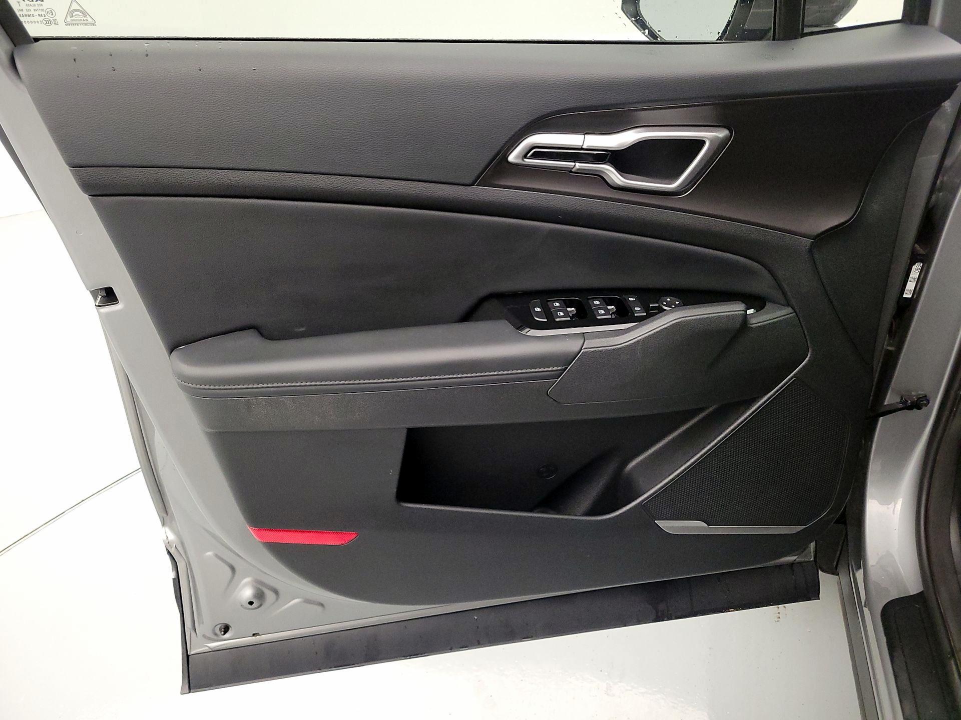 Thumbnail: 2024 Kia Sportage - 12