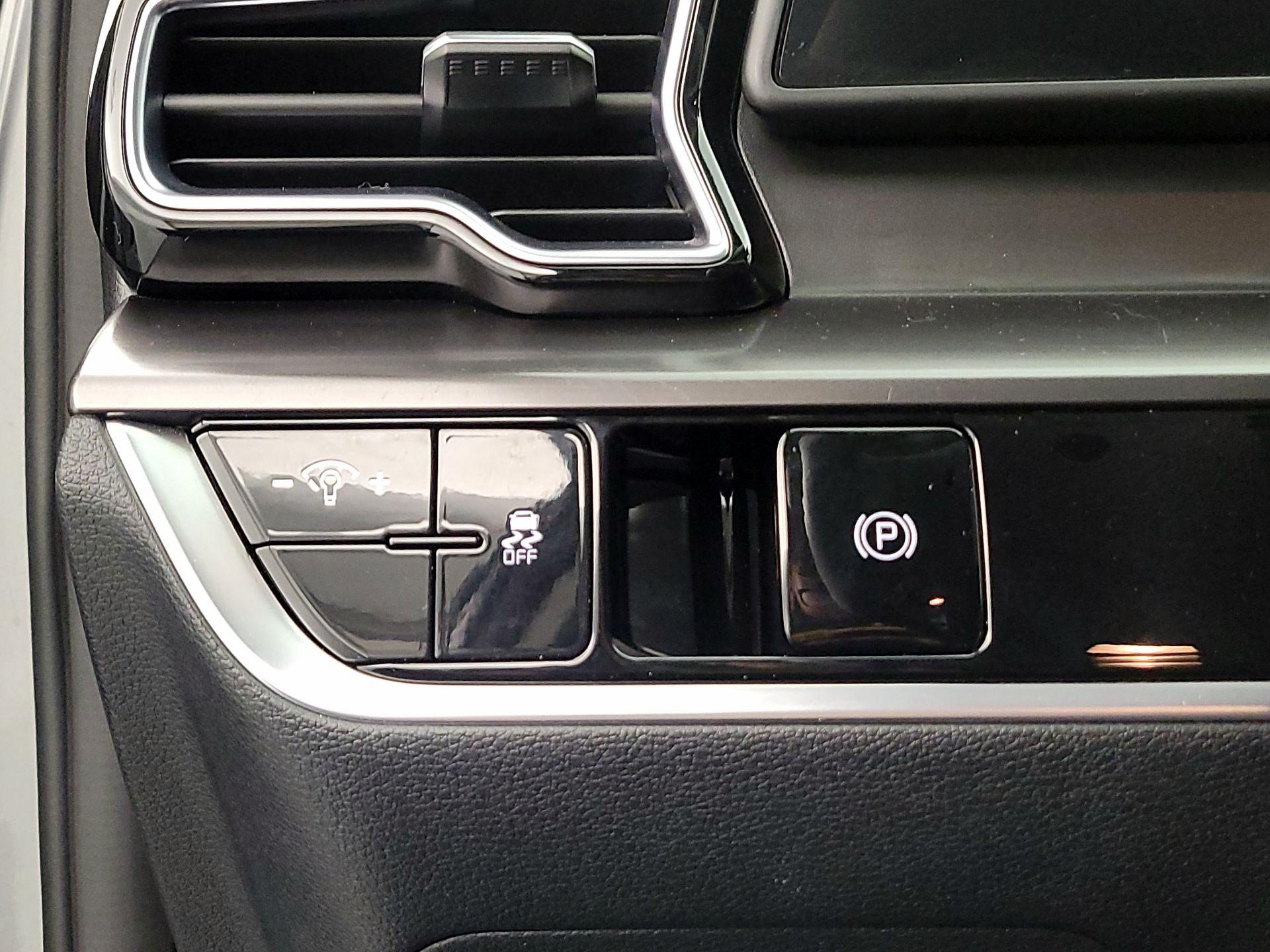 Thumbnail: 2024 Kia Sportage - 13