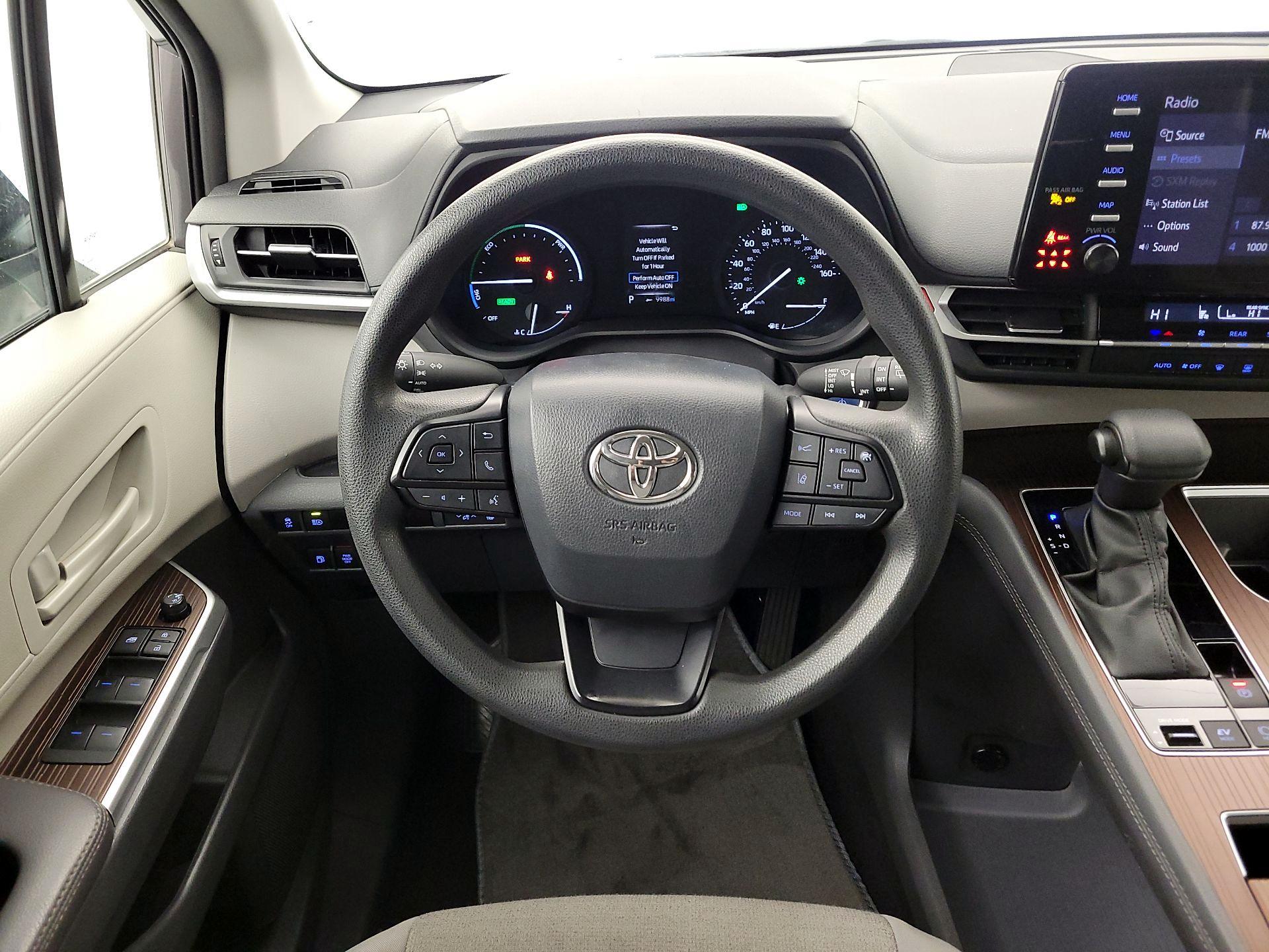 Thumbnail: 2024 Toyota Sienna - 10