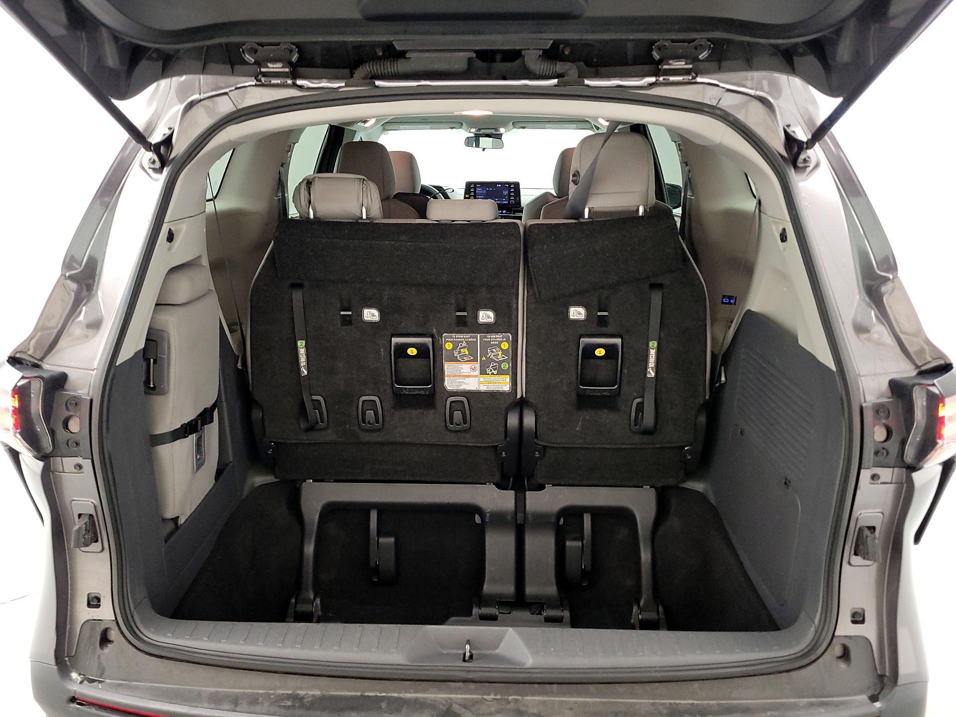 Thumbnail: 2024 Toyota Sienna - 20