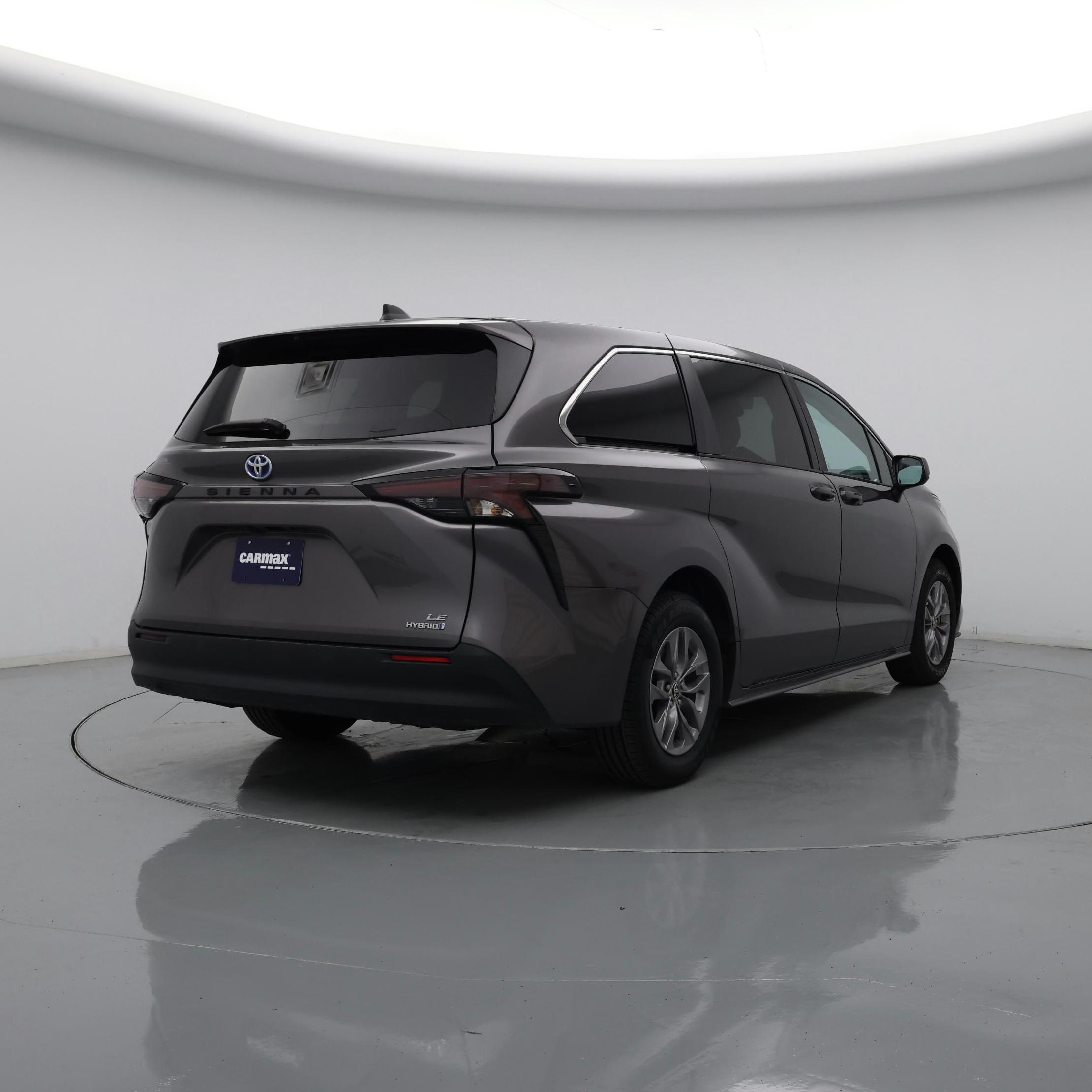 Thumbnail: 2024 Toyota Sienna - 8
