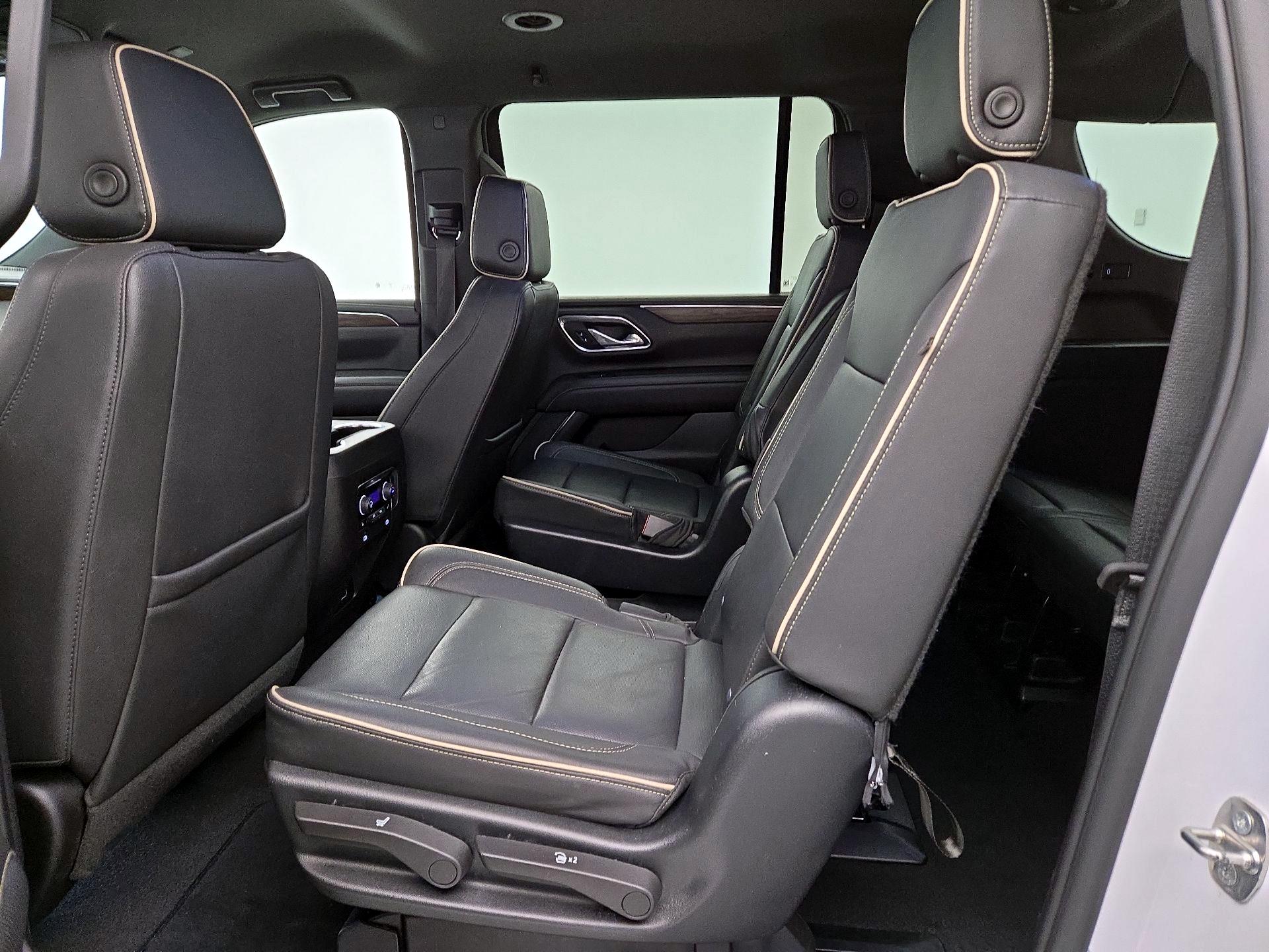 Thumbnail: 2023 Chevrolet Suburban - 19