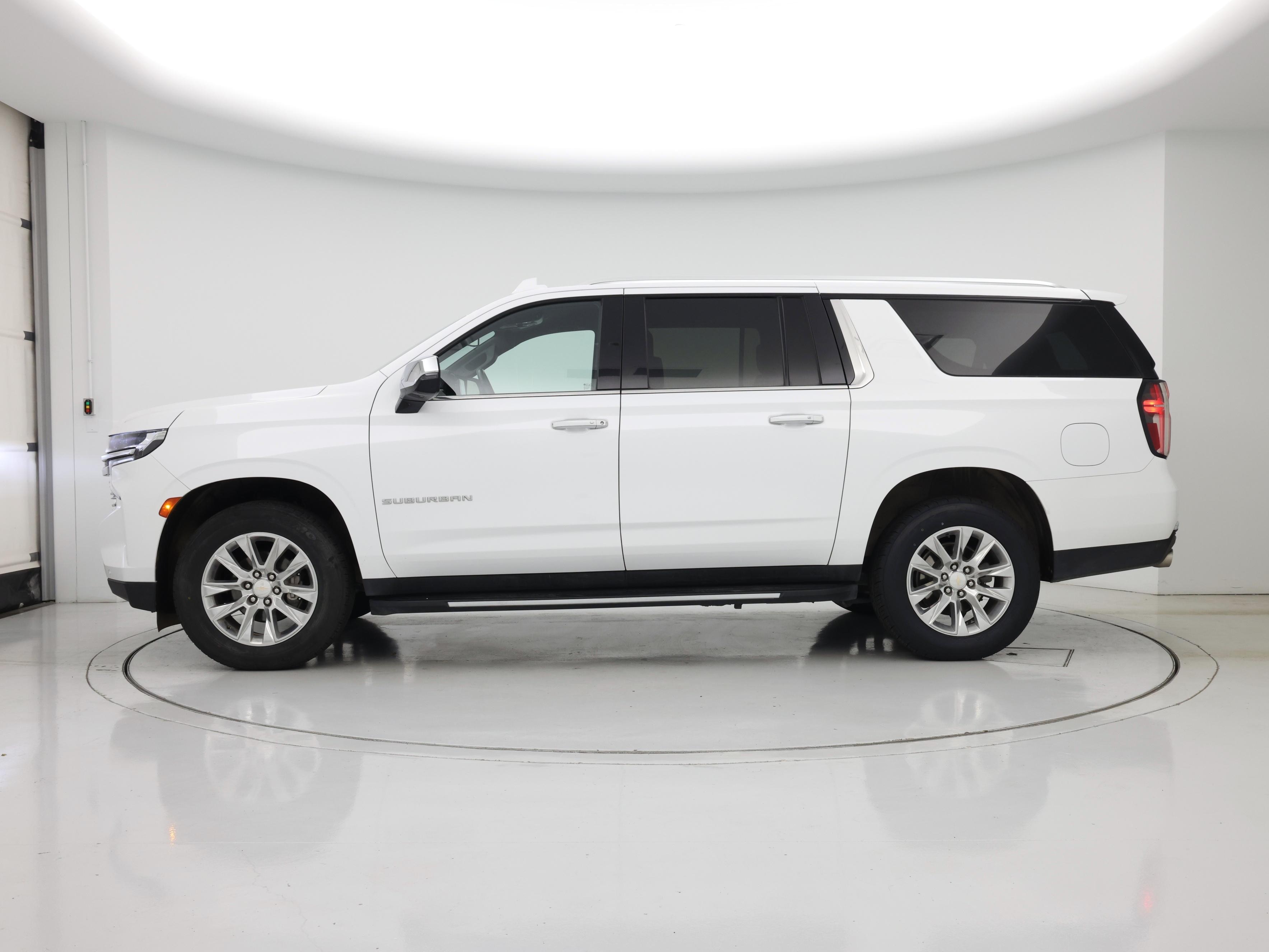 Thumbnail: 2023 Chevrolet Suburban - 3