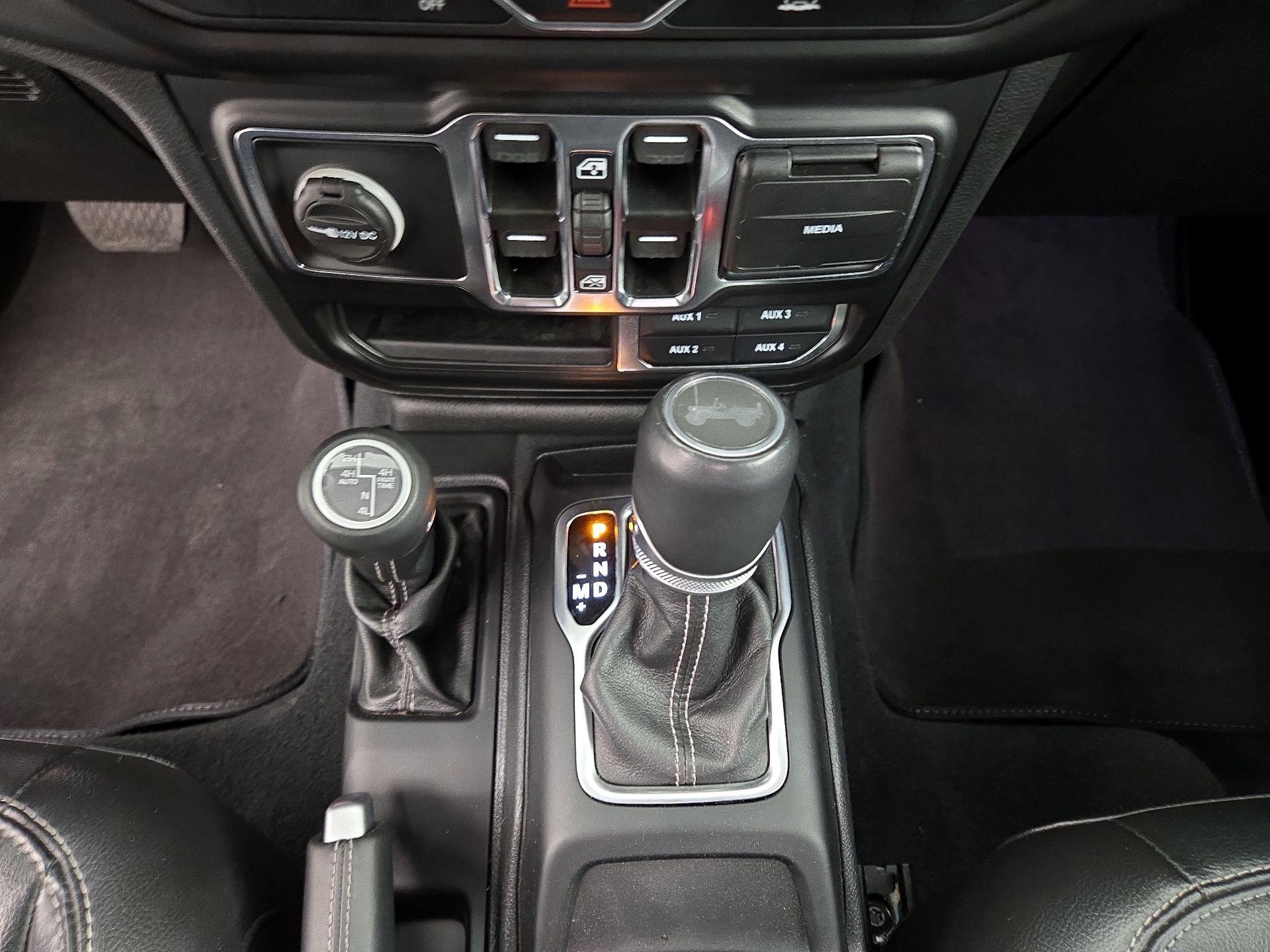 Thumbnail: 2022 Jeep Wrangler - 18