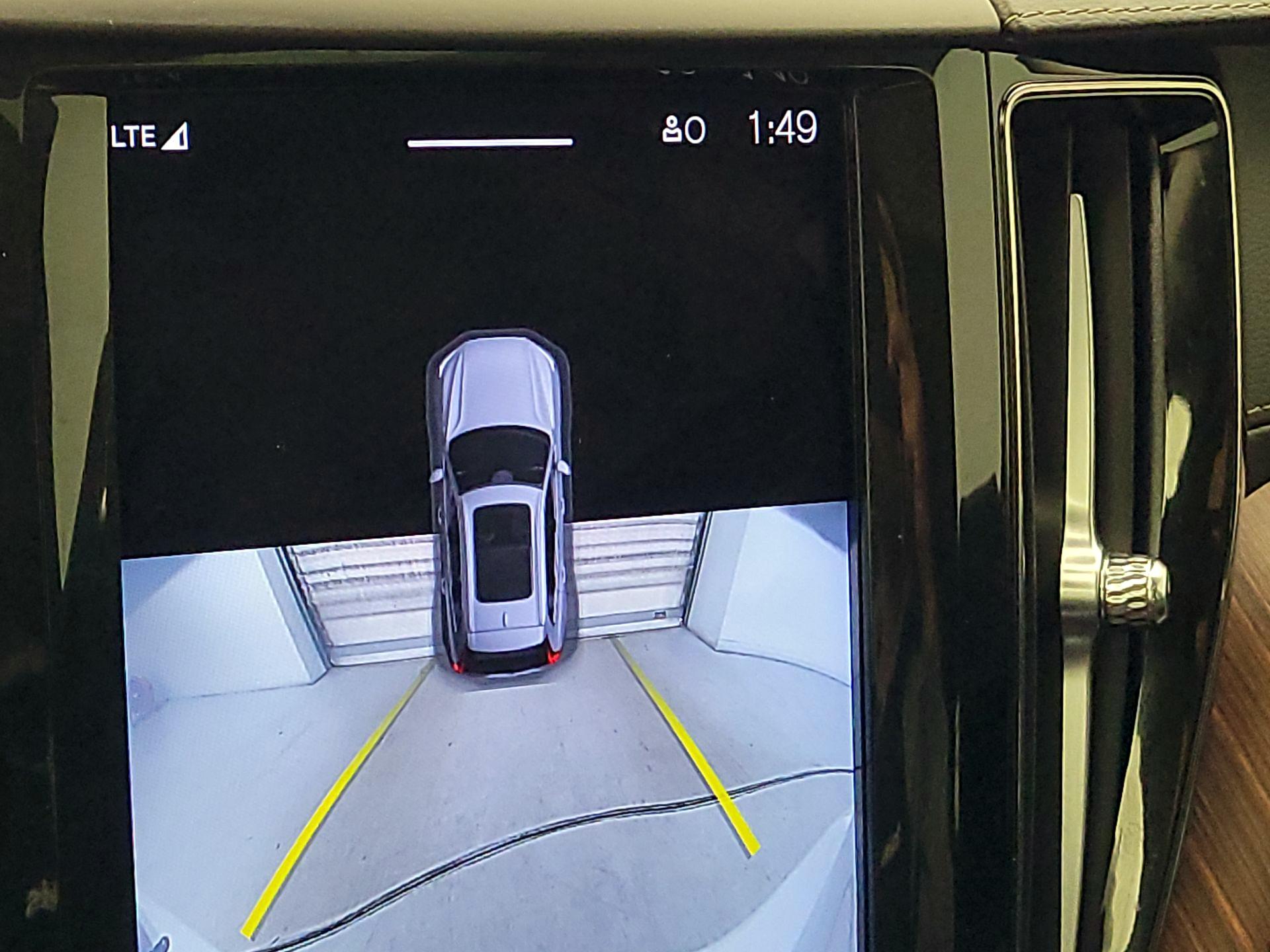 Thumbnail: 2023 Volvo XC60 - 14