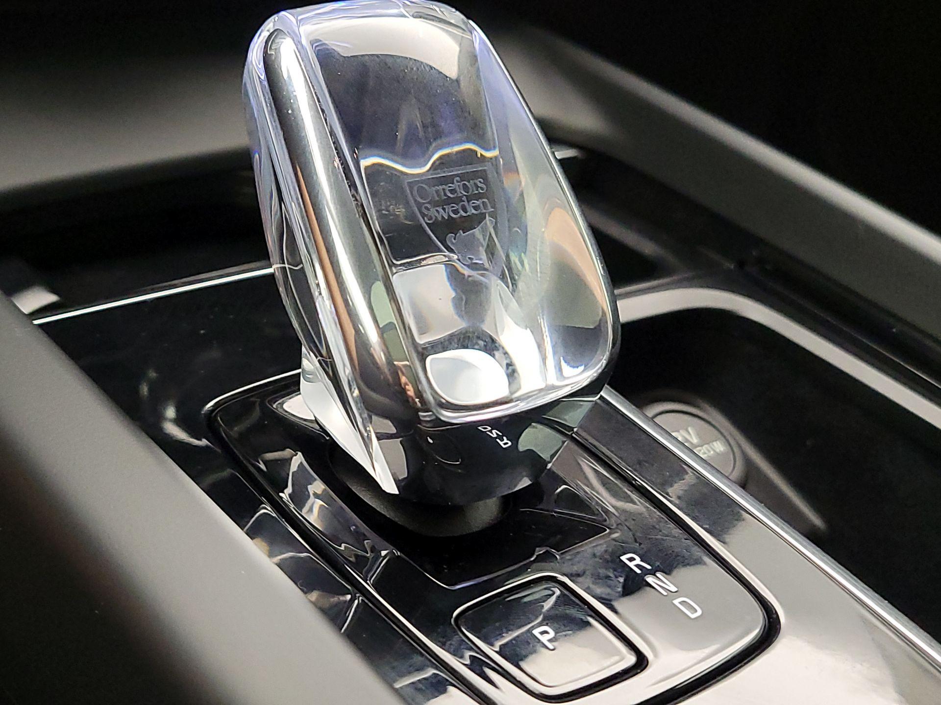 Thumbnail: 2023 Volvo XC60 - 17