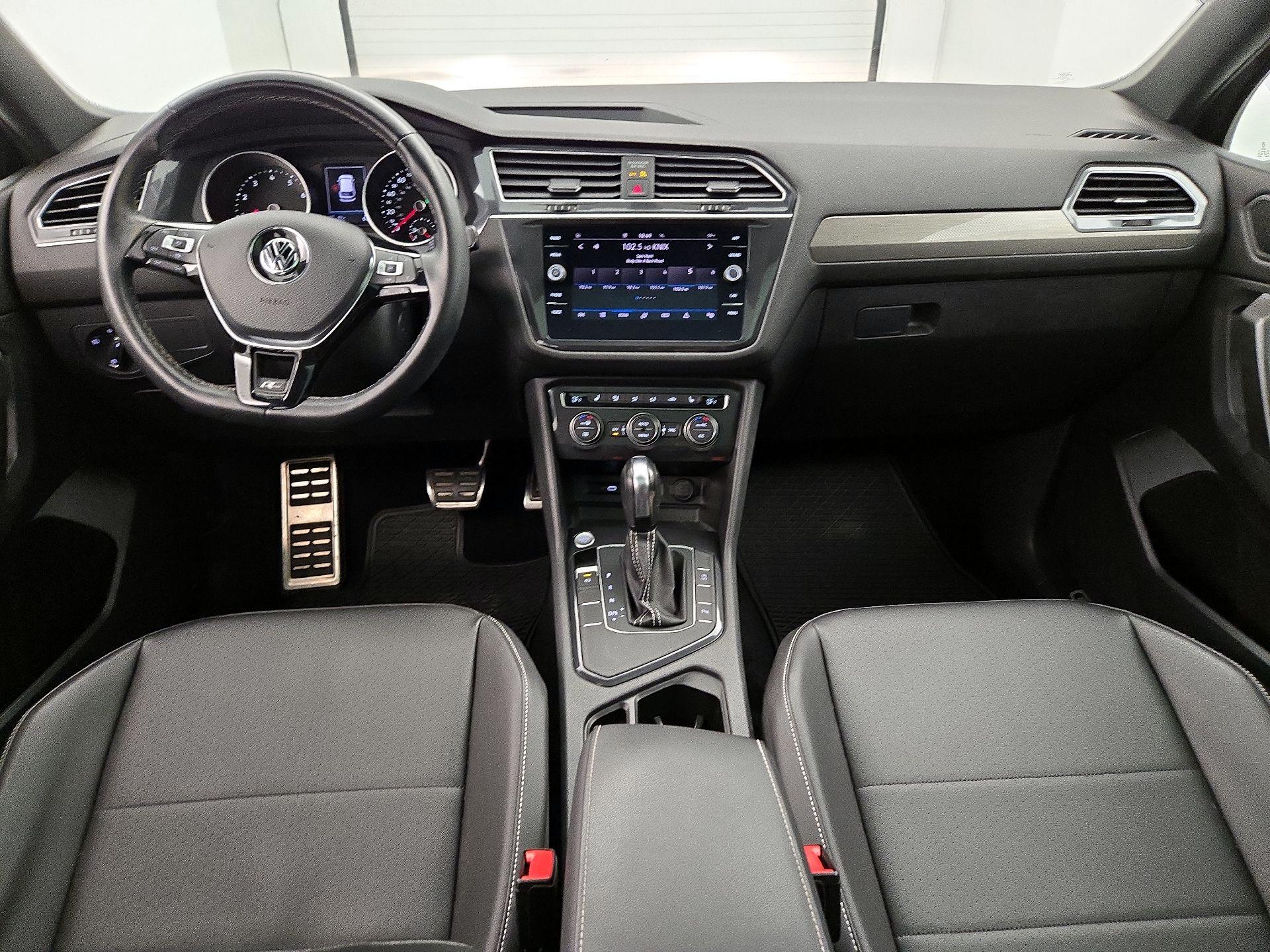 Thumbnail: 2021 Volkswagen Tiguan - 9