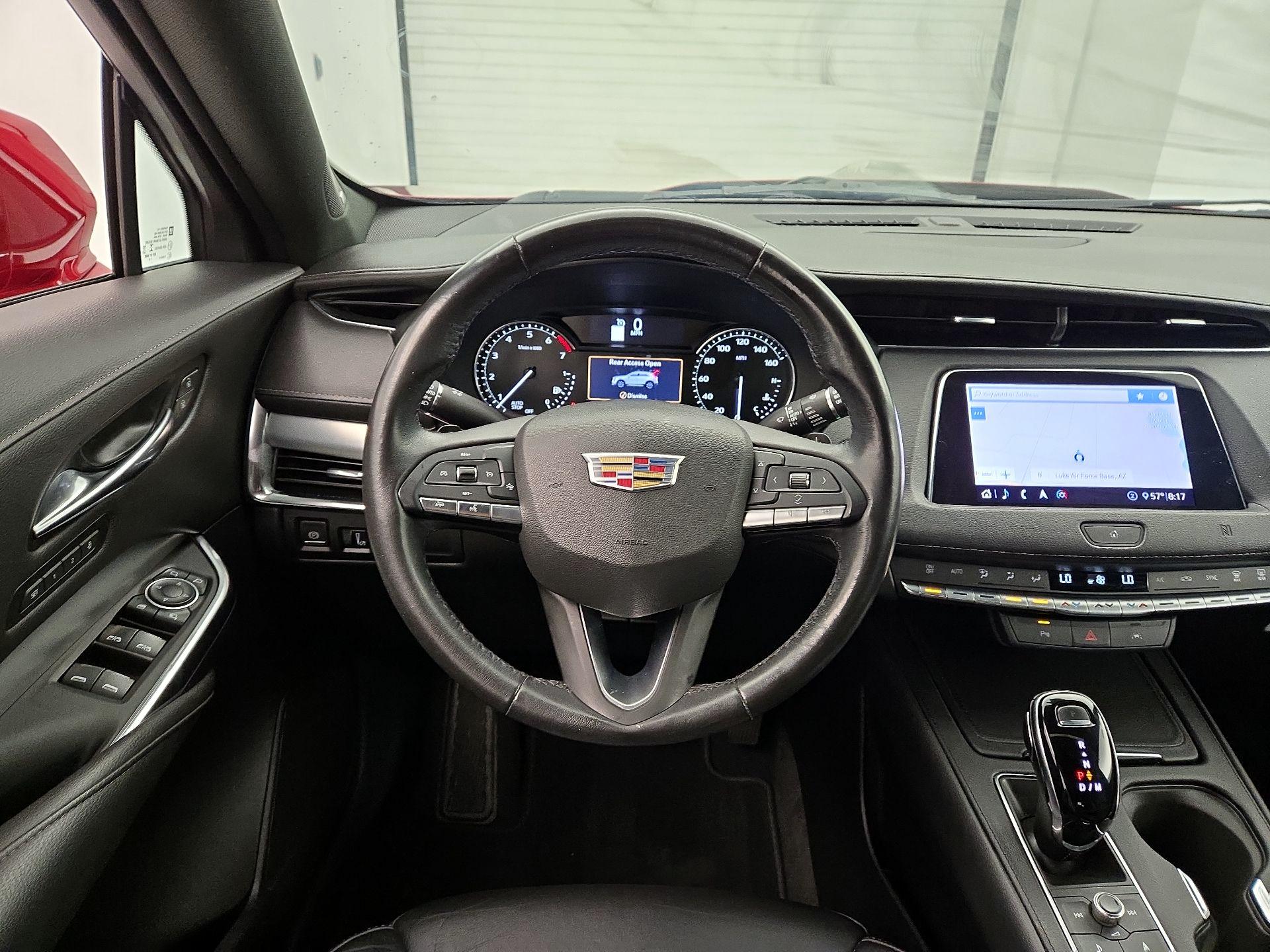 Thumbnail: 2020 Cadillac XT4 - 10