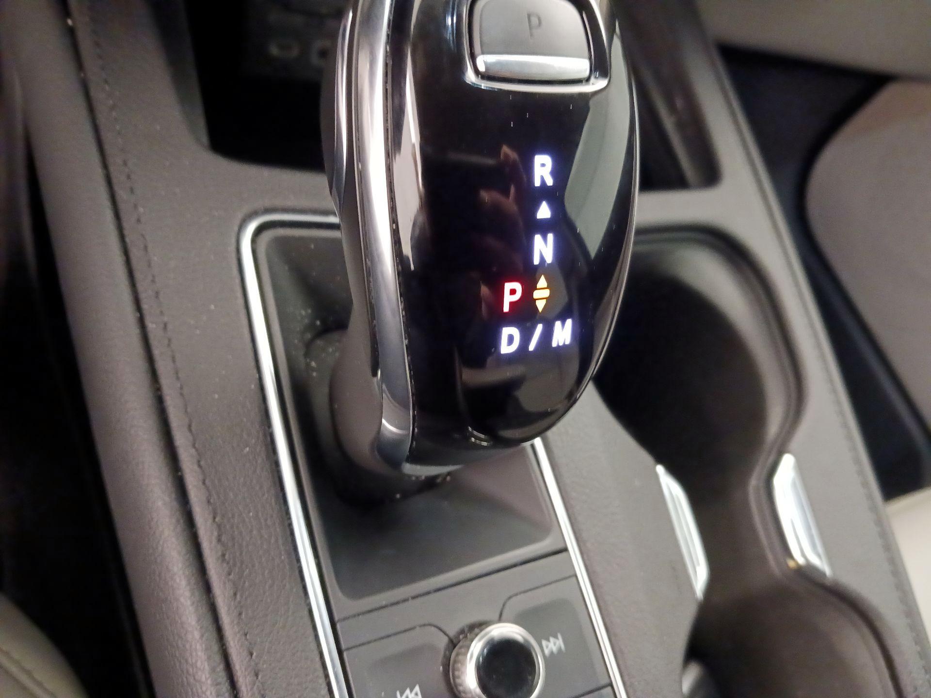 Thumbnail: 2023 Cadillac XT4 - 18