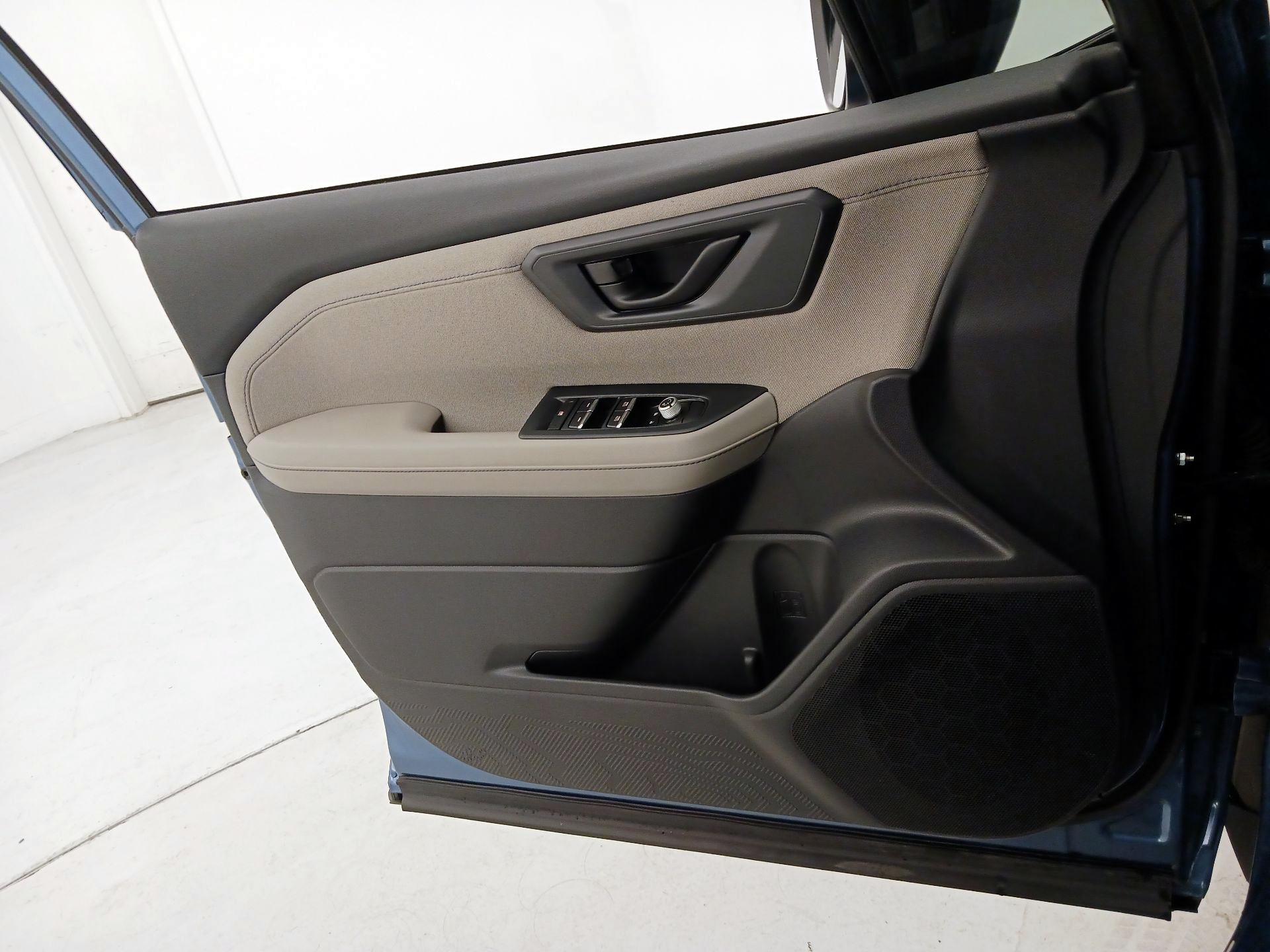 Thumbnail: 2025 Subaru Forester - 12