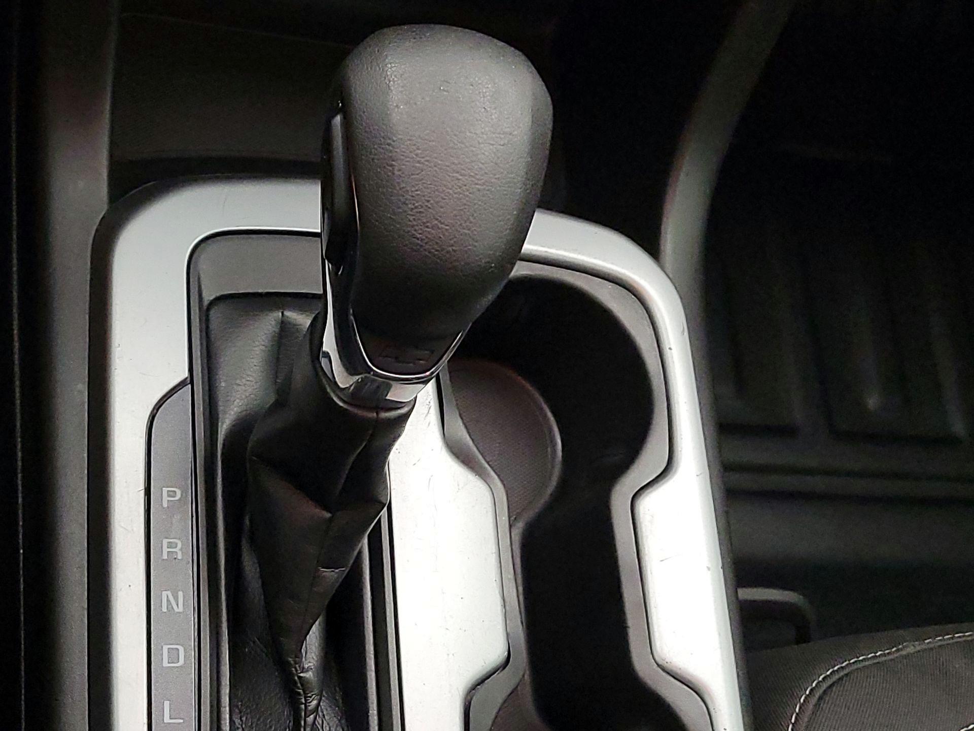 Thumbnail: 2022 Chevrolet Colorado - 17