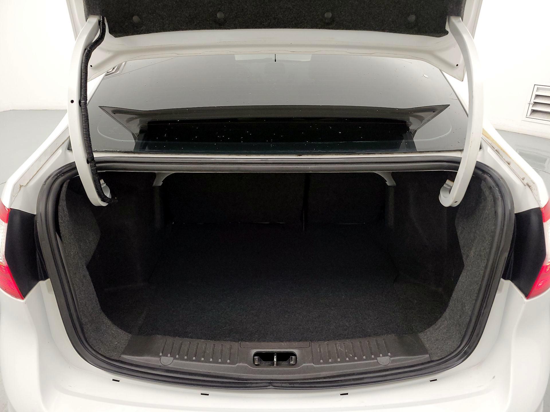 Thumbnail: 2015 Ford Fiesta - 18