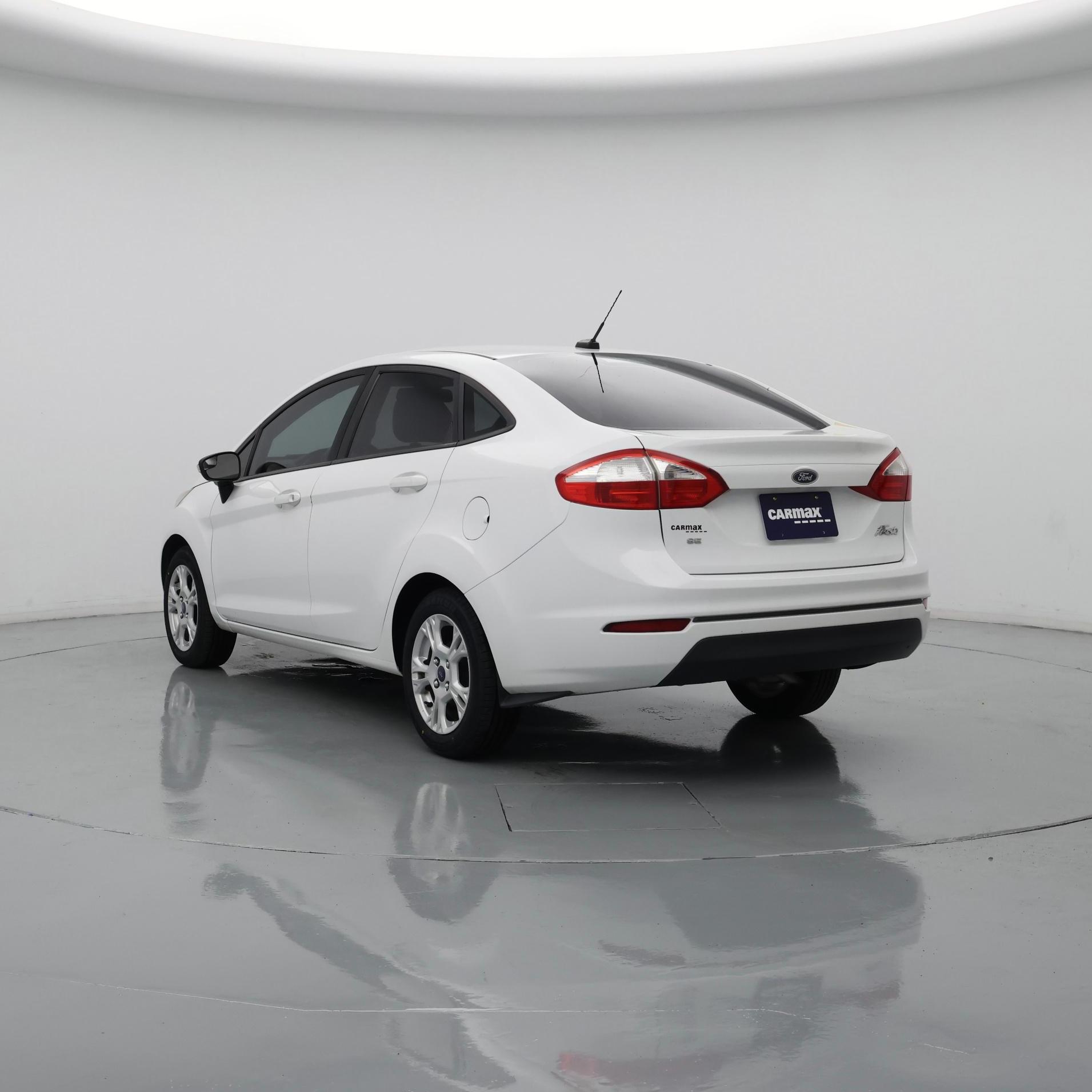 Thumbnail: 2015 Ford Fiesta - 2