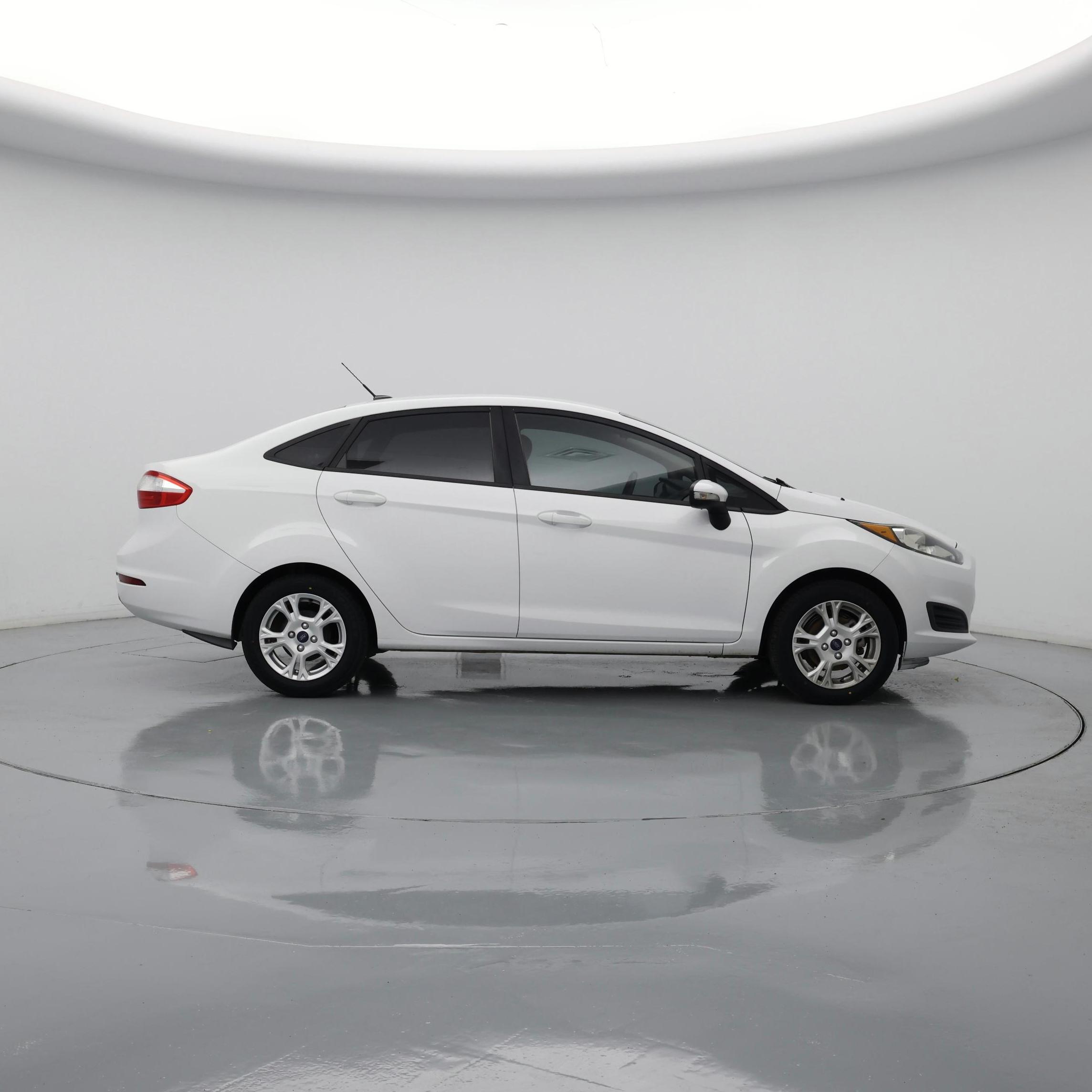 Thumbnail: 2015 Ford Fiesta - 7