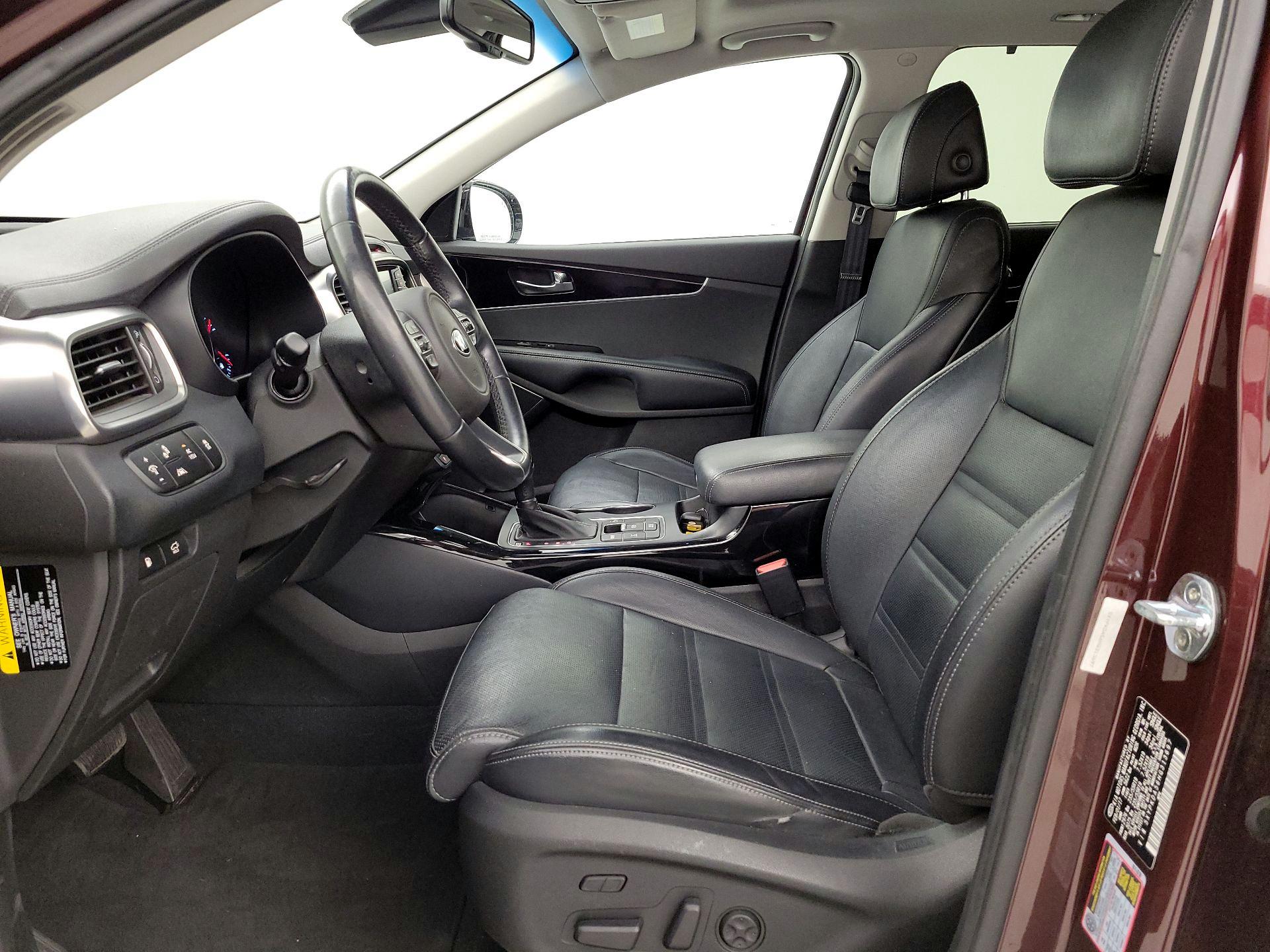 Thumbnail: 2017 Kia Sorento - 11