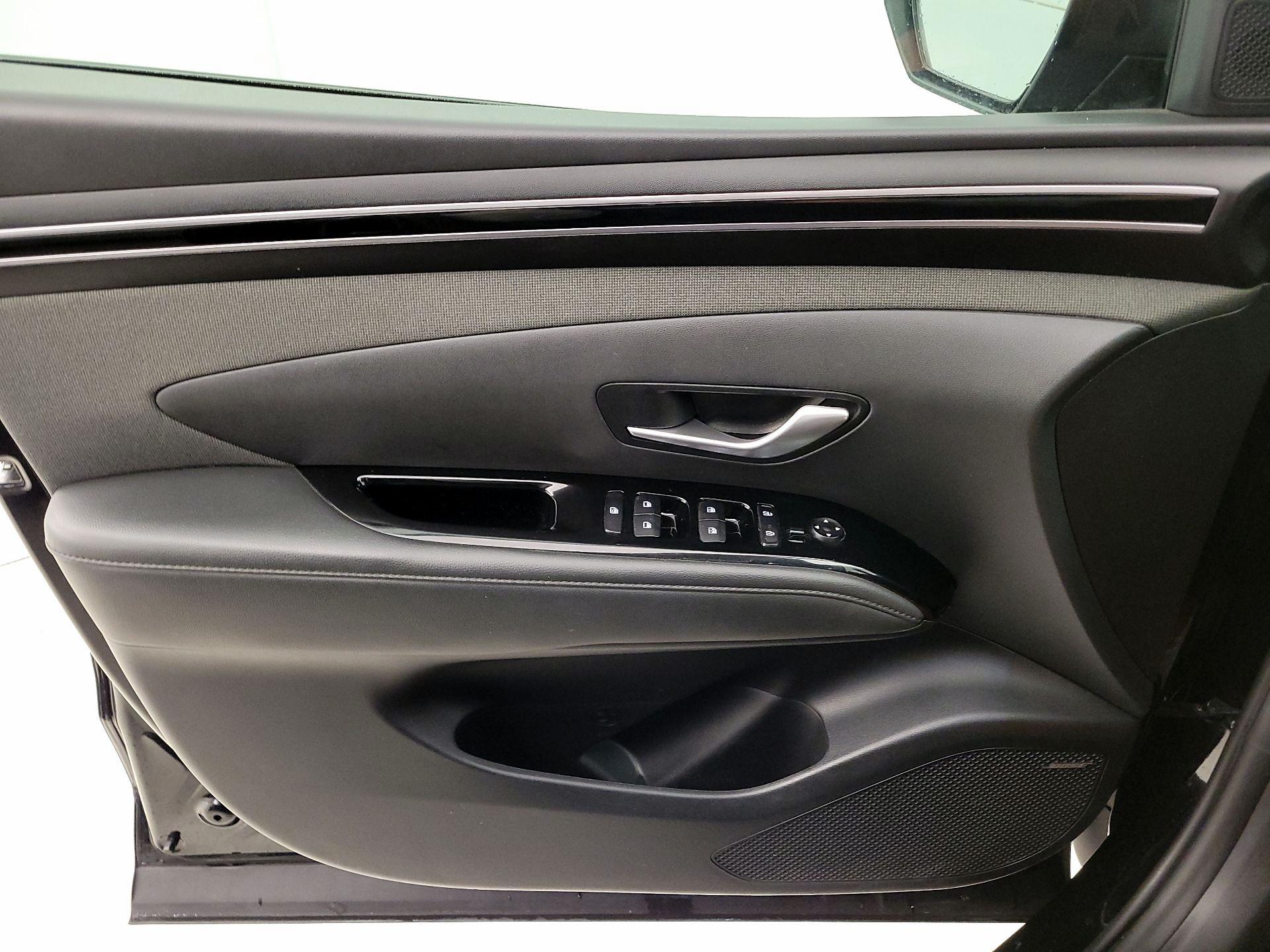 Thumbnail: 2023 Hyundai Santa Cruz - 12