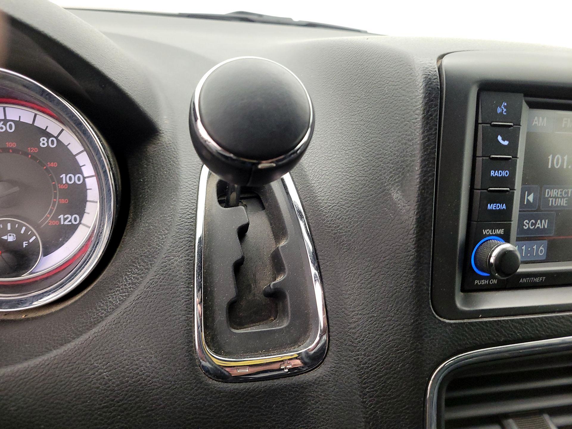 Thumbnail: 2017 Dodge Grand Caravan - 17