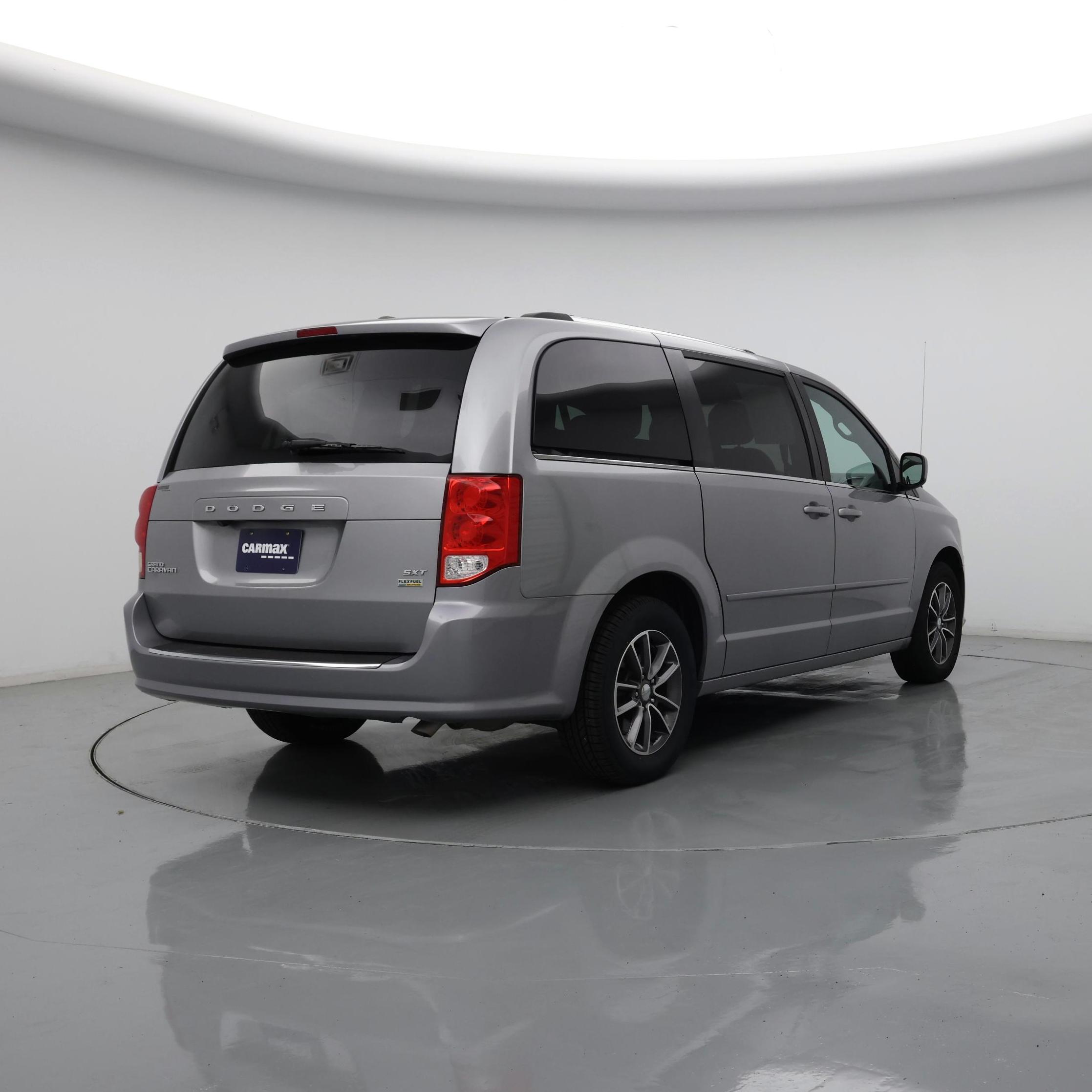 Thumbnail: 2017 Dodge Grand Caravan - 8