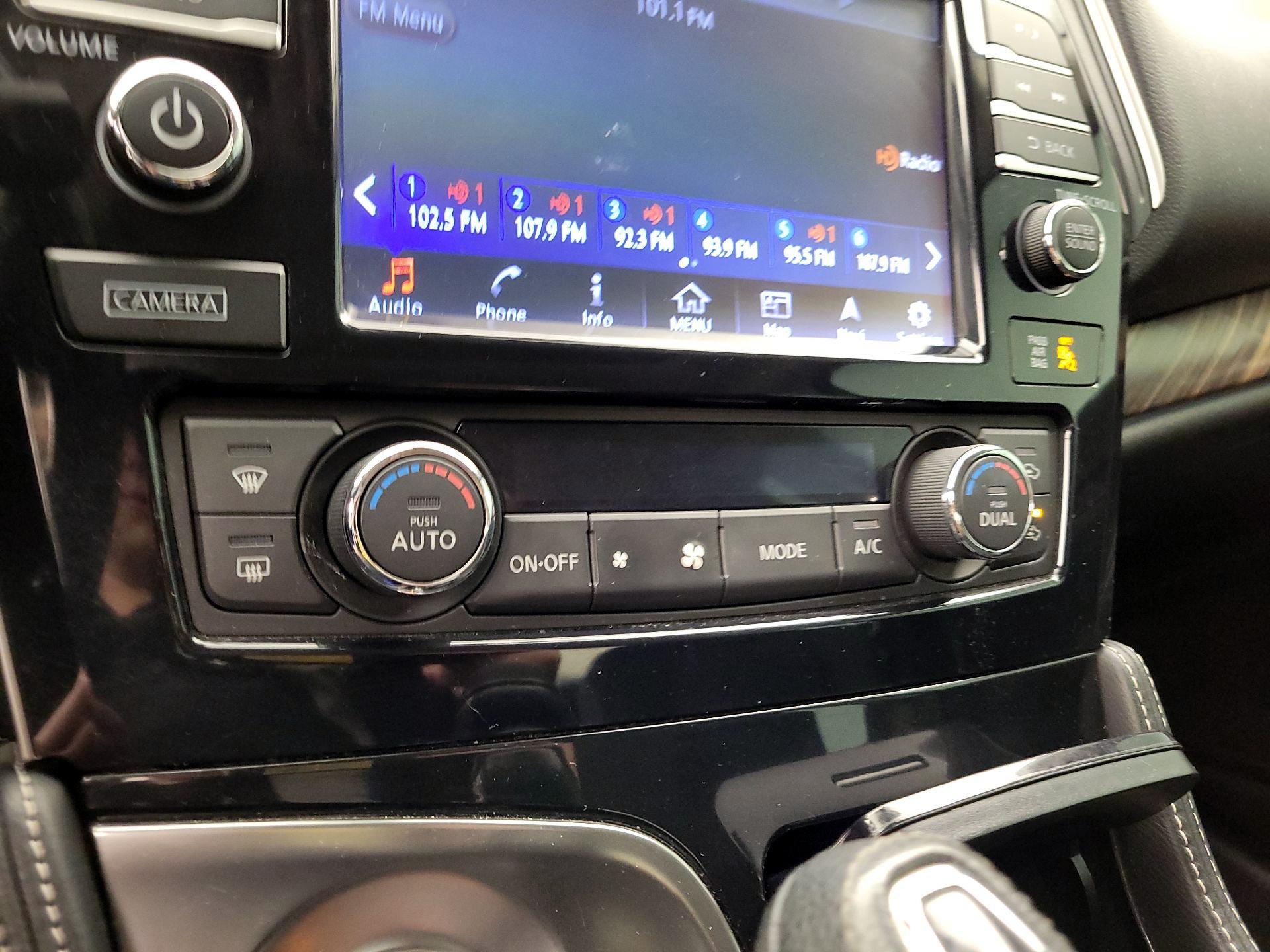 Thumbnail: 2017 Nissan Maxima - 17